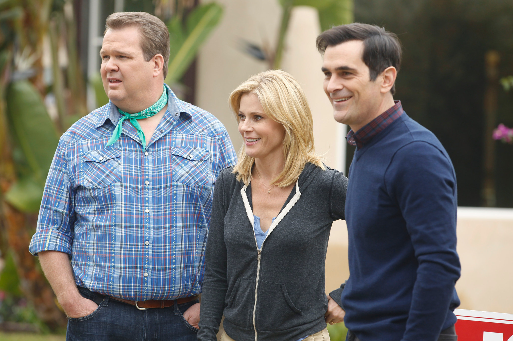 Modern Family, Behind the scenes, Cast interviews, Storyline insights, 2050x1370 HD Desktop