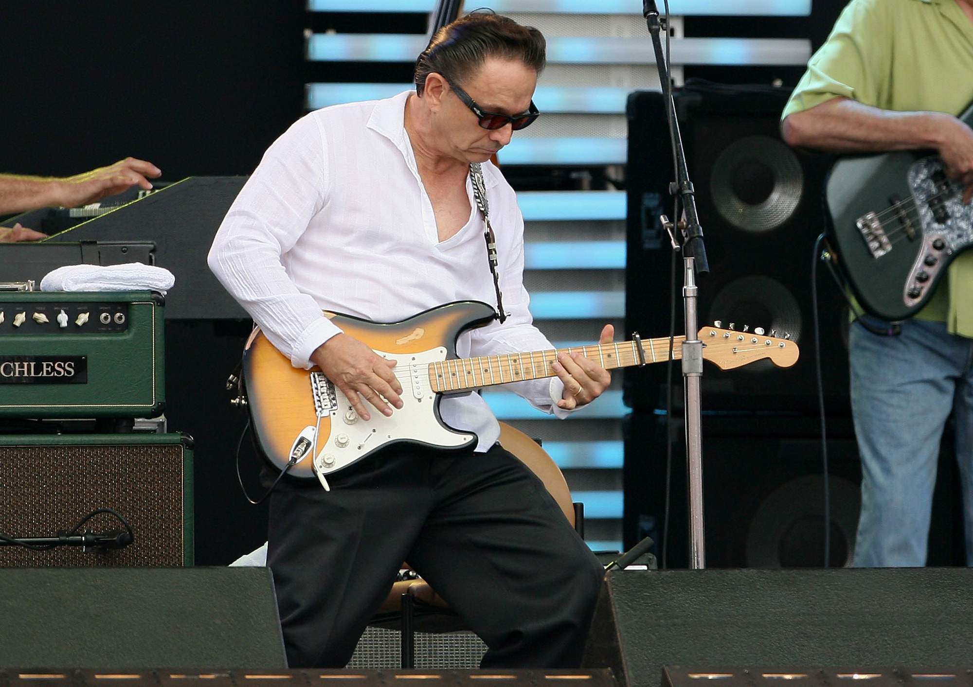 Jimmie Vaughan, New album release, Blues ballads and favorites, 2000x1420 HD Desktop