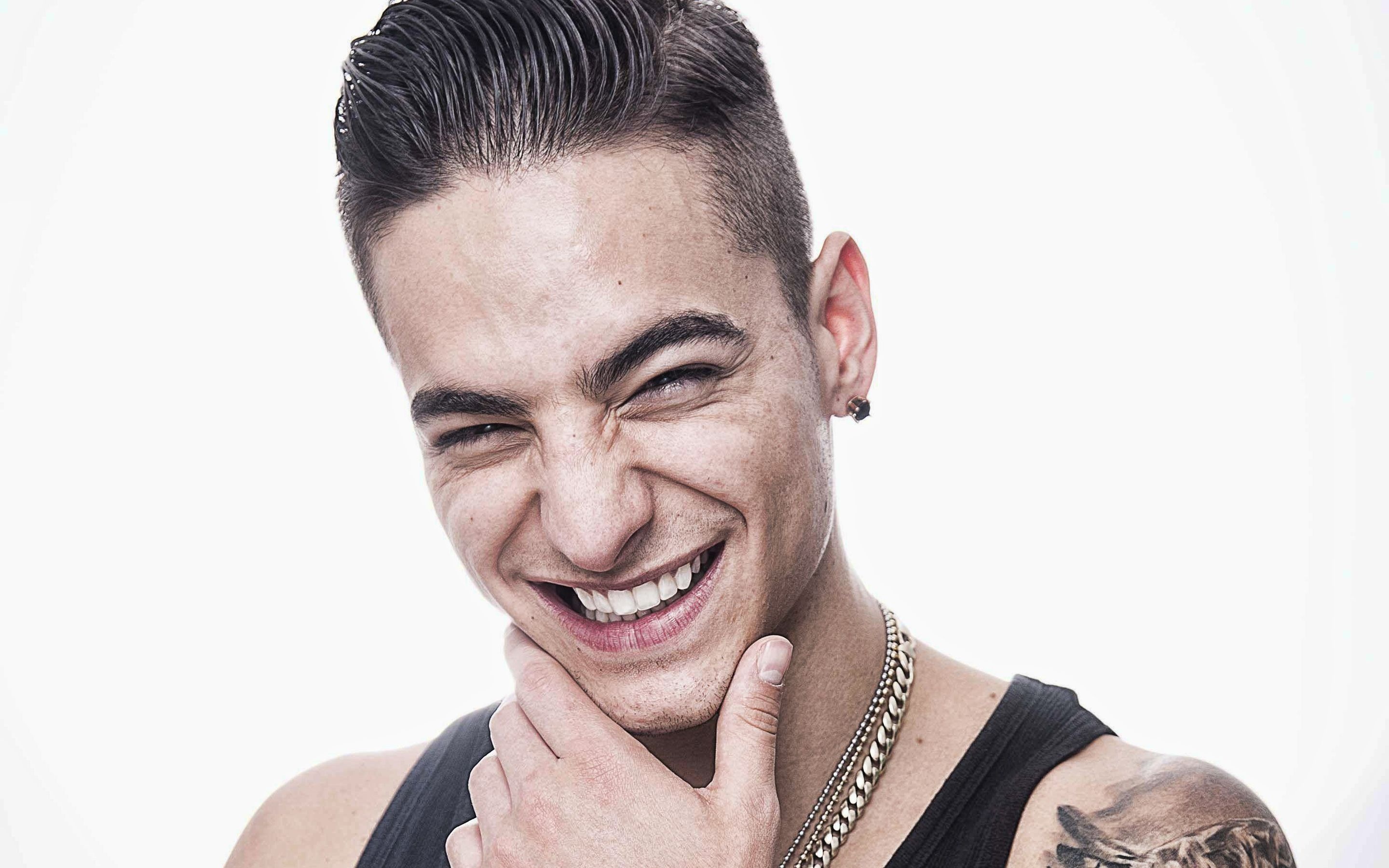 Maluma desktop wallpapers, Stylish, High-quality, Impressive, 2880x1800 HD Desktop