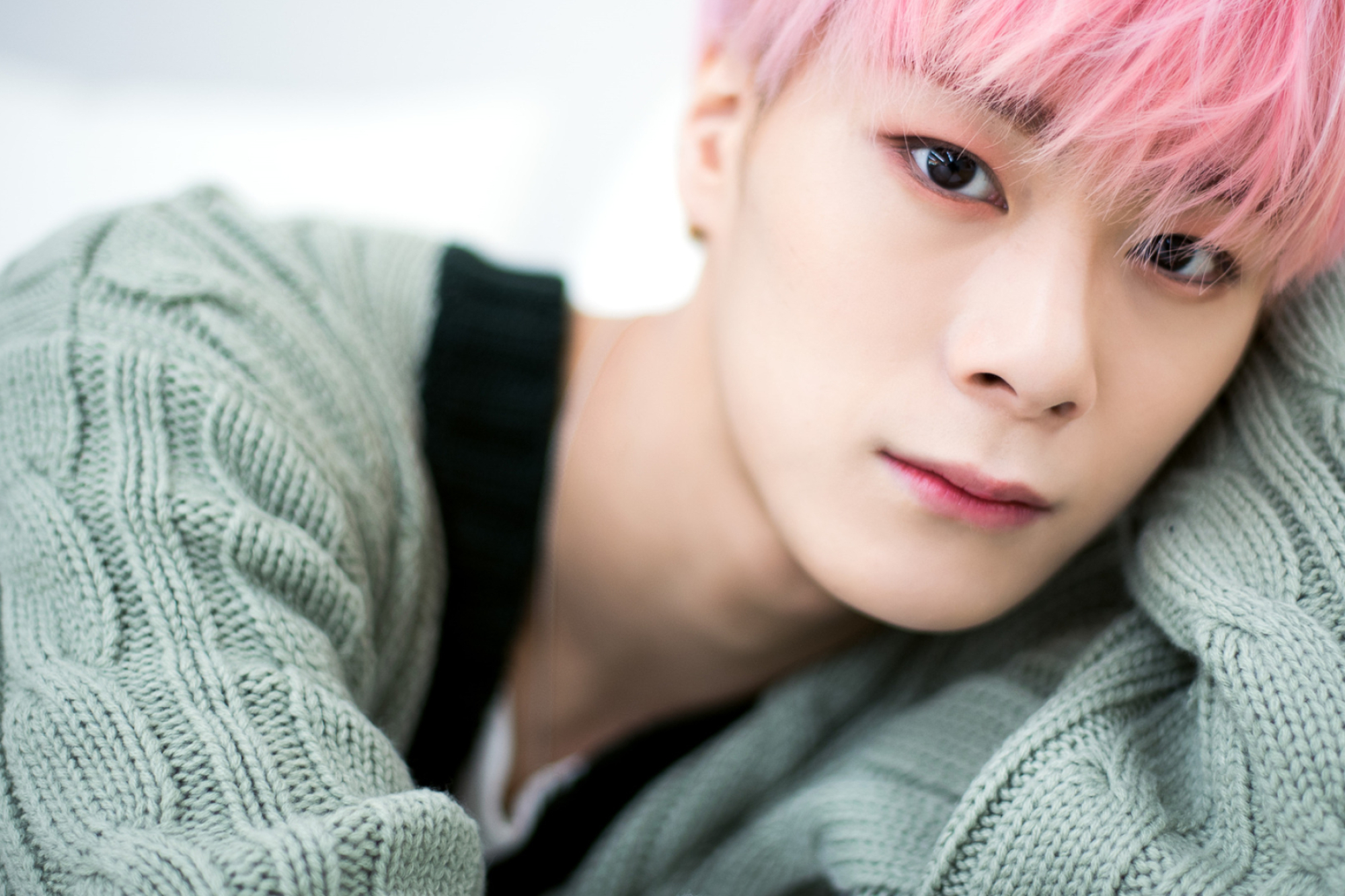 Moon Bin, Naver x Dispatch, Astro band, South Korean, 2000x1340 HD Desktop