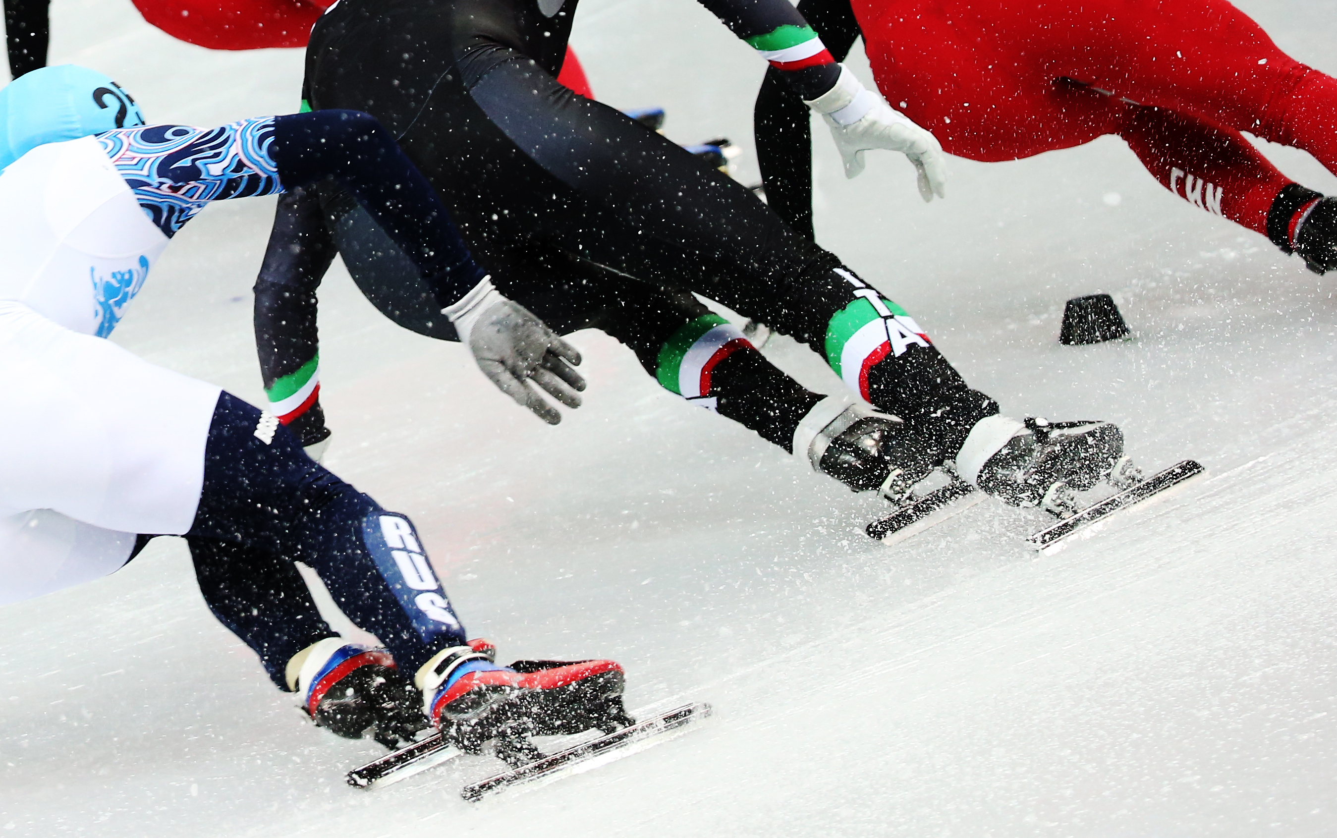 Short-track Speed Skating, Sochi Olympics, Day 8, Time, 2700x1700 HD Desktop