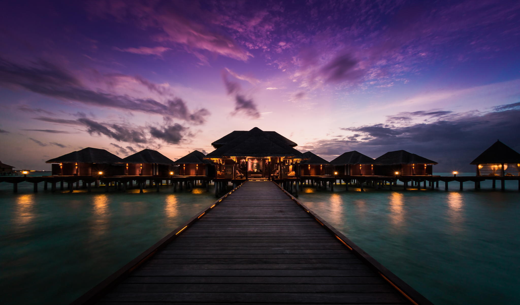 Anantara Veli Maldives, Bungalows Wallpaper, 2050x1210 HD Desktop