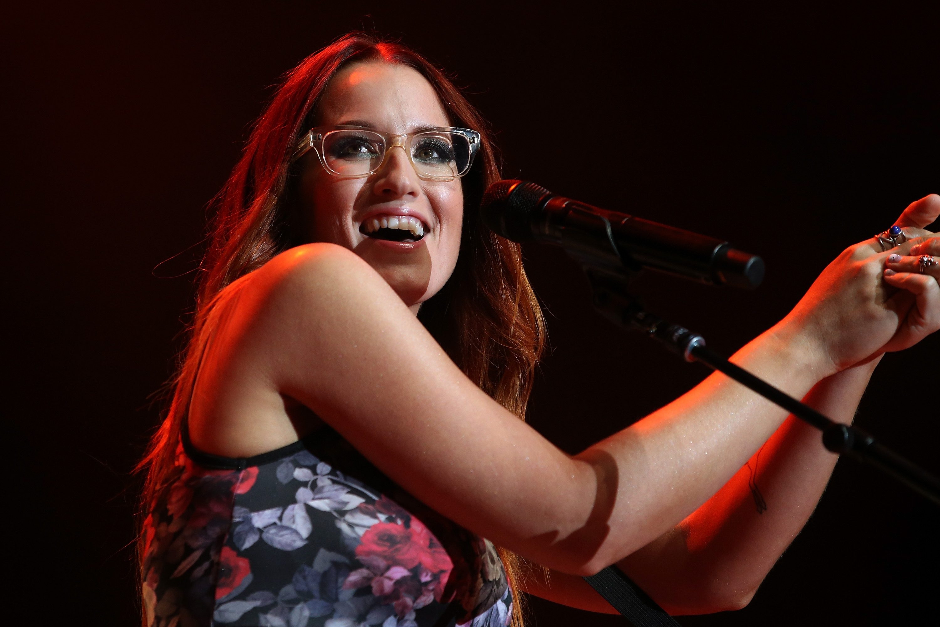 Singer Ingrid Michaelson Selling Her $ 'Ghost House' 3000x2000