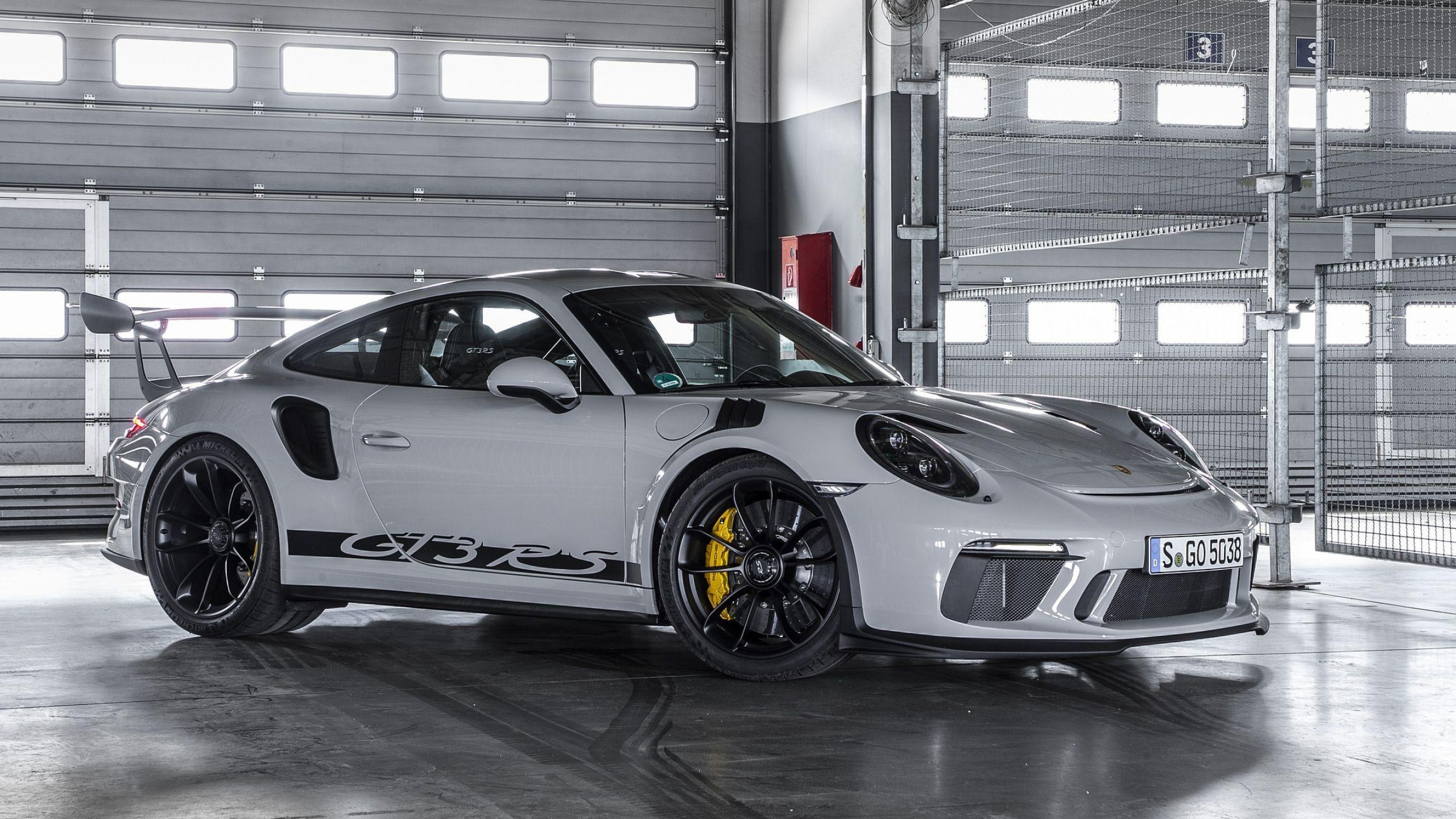 2019 Model, Porsche 911 GT3 RS Wallpaper, 2560x1440 HD Desktop