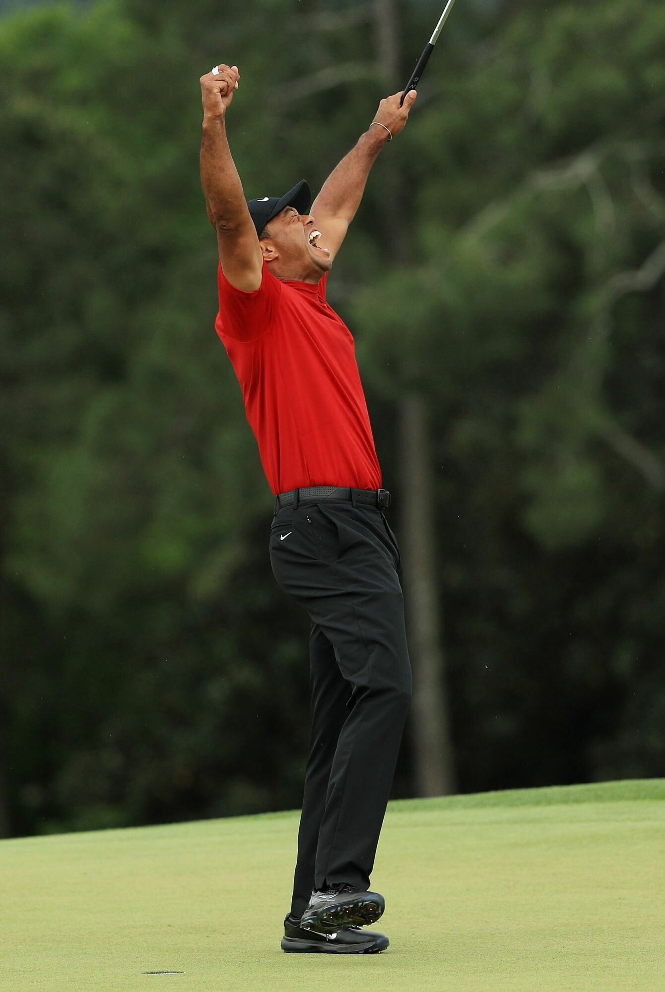 Tiger Woods, Masters champion, Golfing legend, Top athlete, 1340x2000 HD Phone