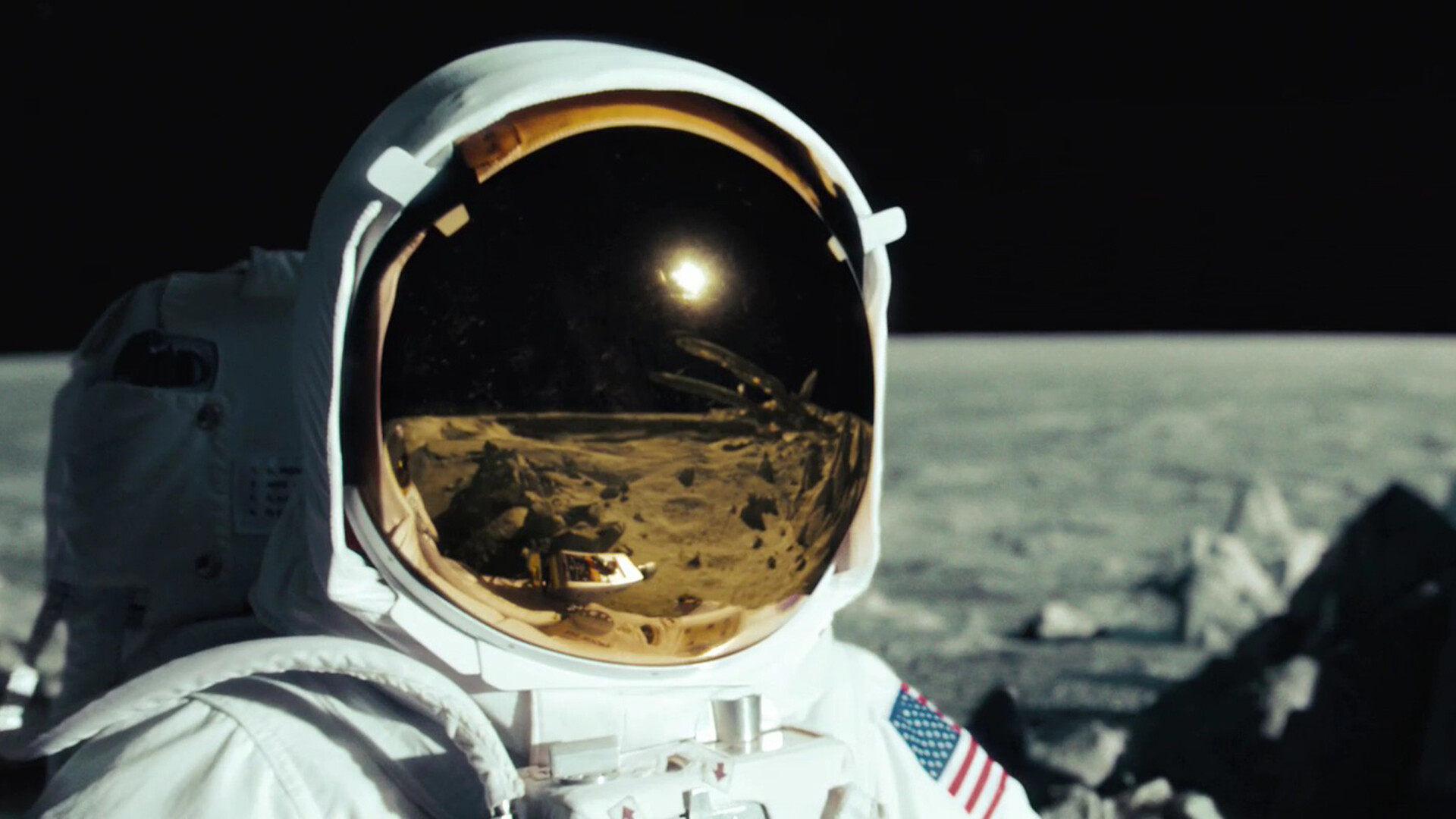 Space helmet, Man on the Moon Wallpaper, 1920x1080 Full HD Desktop