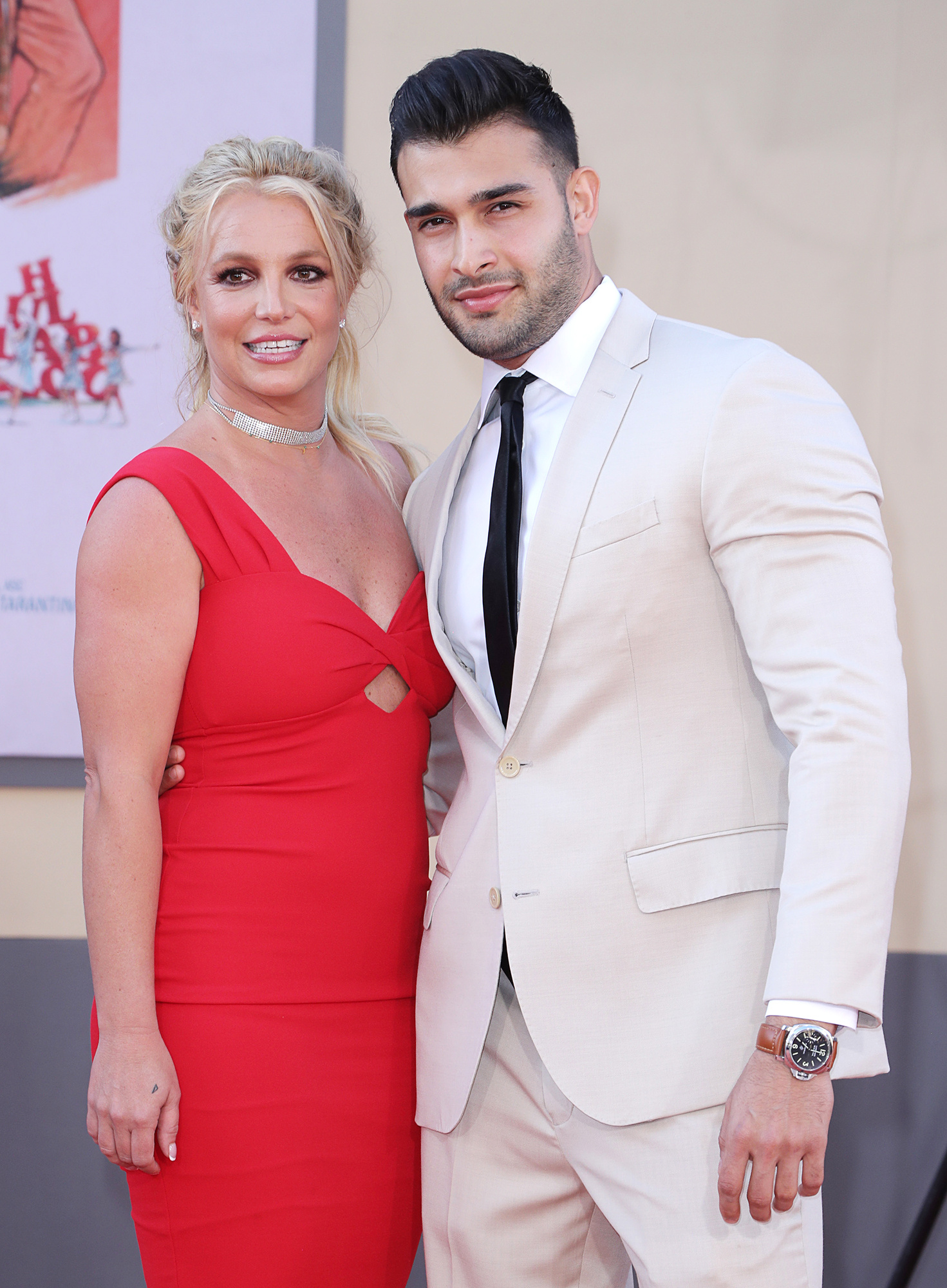 Sam Asghari, Pregnant Britney Spears, Wedding veil, Expecting baby, 1480x2000 HD Phone