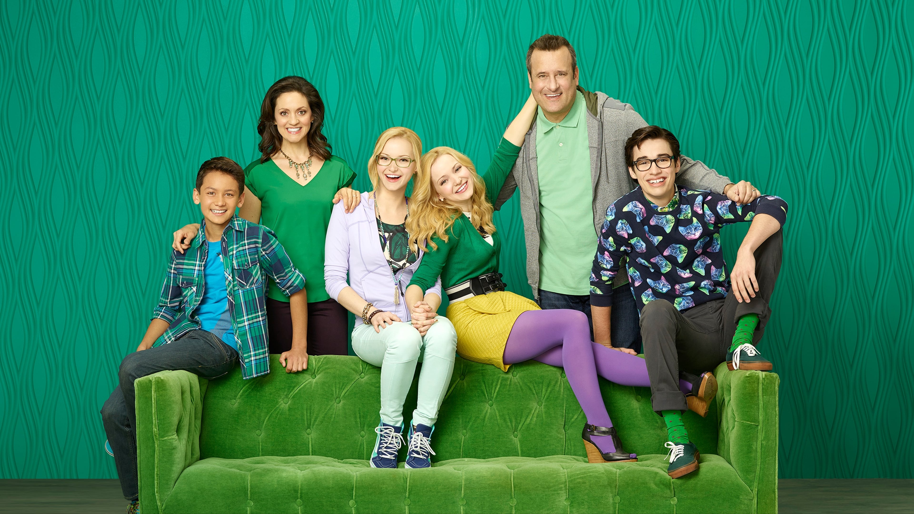 Liv and Maddie series, Season 1-4, 1080p quality, Amazon web dl, 3840x2160 4K Desktop