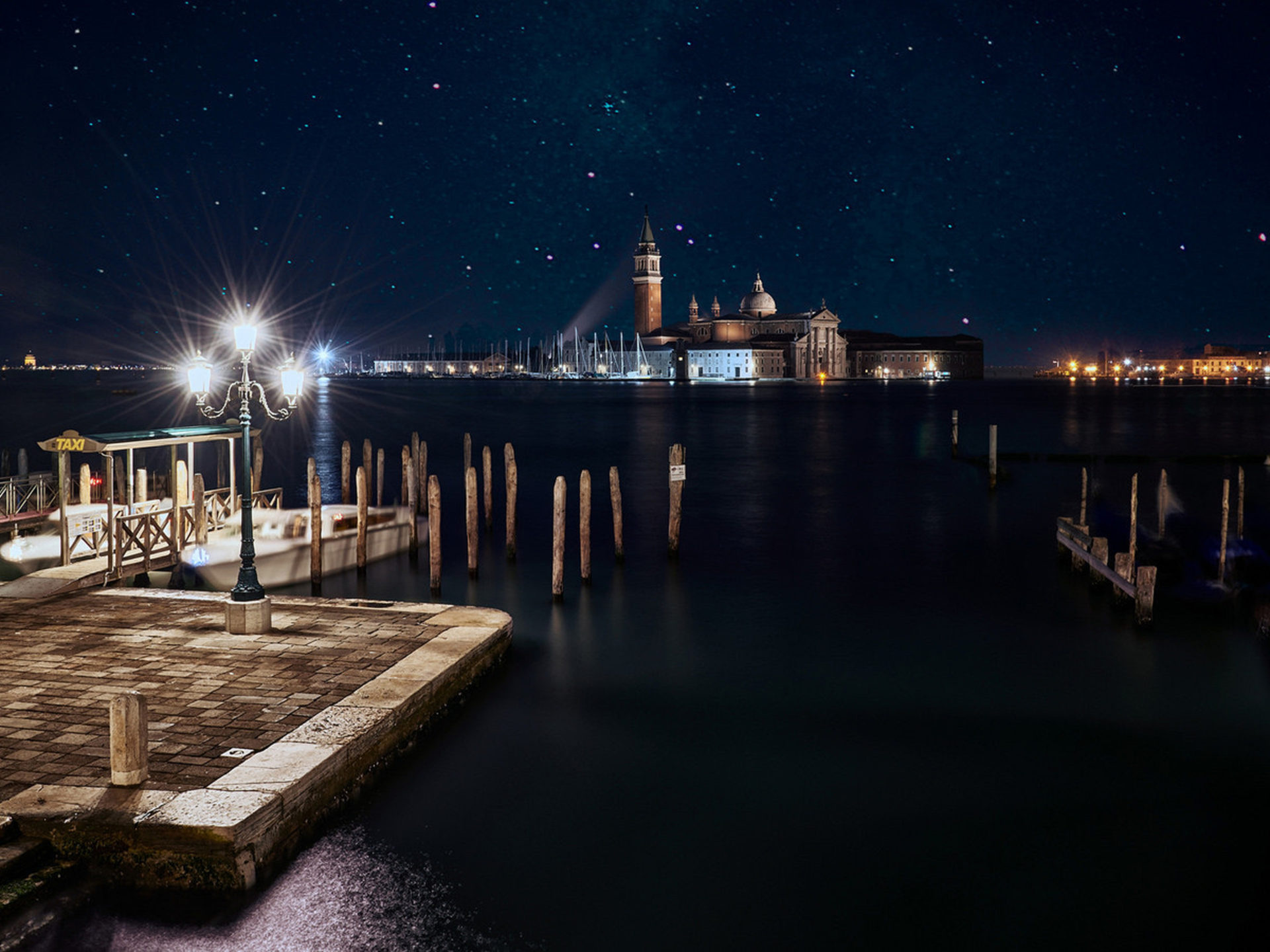 Night in Venice, Port scenery, Starry sky, Ultra HD TV wallpaper, 1920x1440 HD Desktop