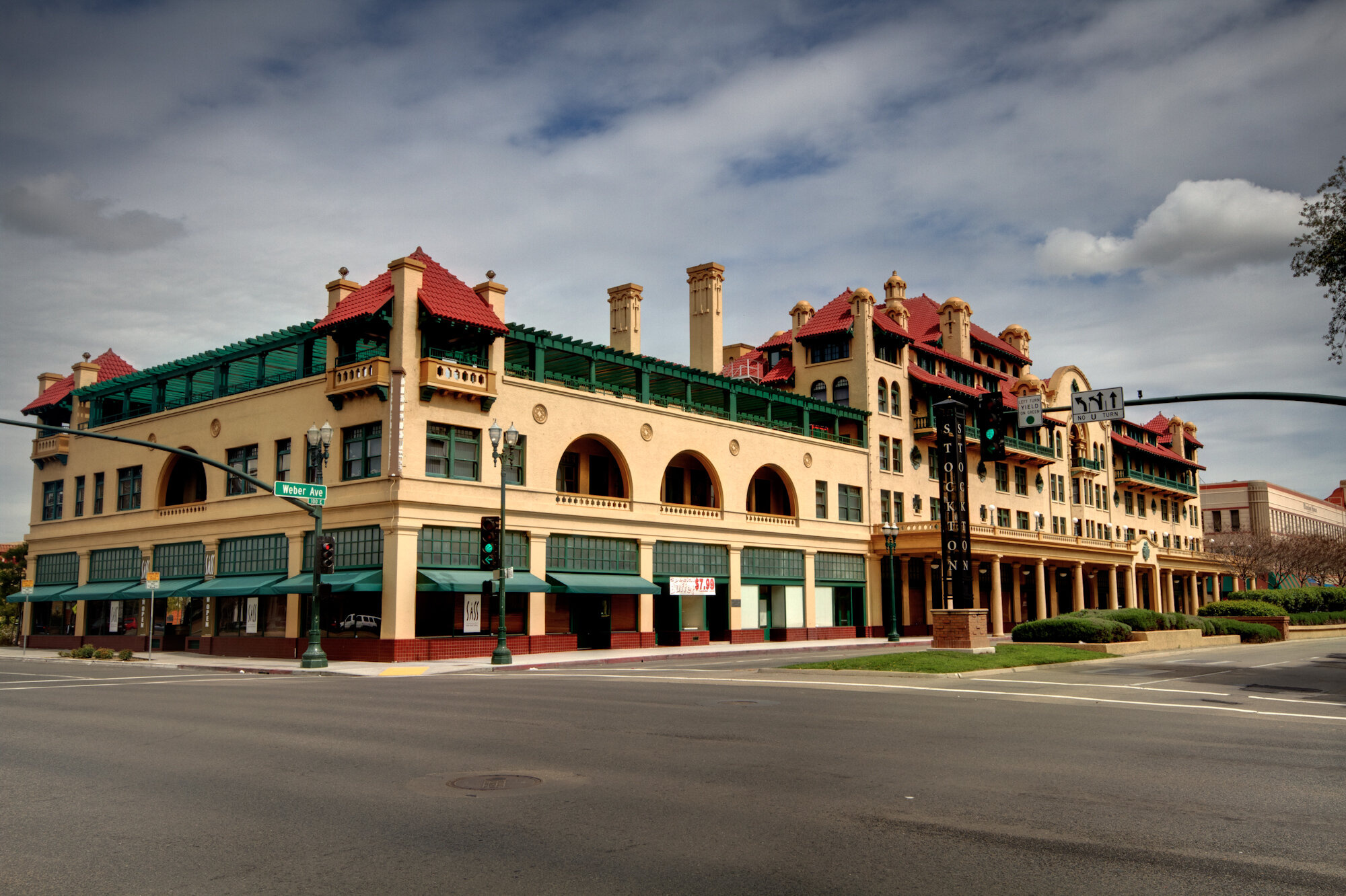 Stockton travels, Urban chic, Larimer Design Hotel, Central California, 2000x1340 HD Desktop