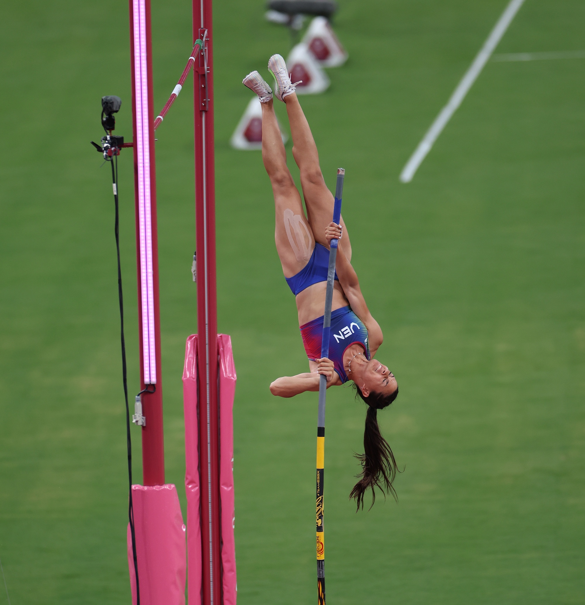 Robeilys Peinado, Pole vault final qualification, Tokyo 2020, 2000x2070 HD Phone