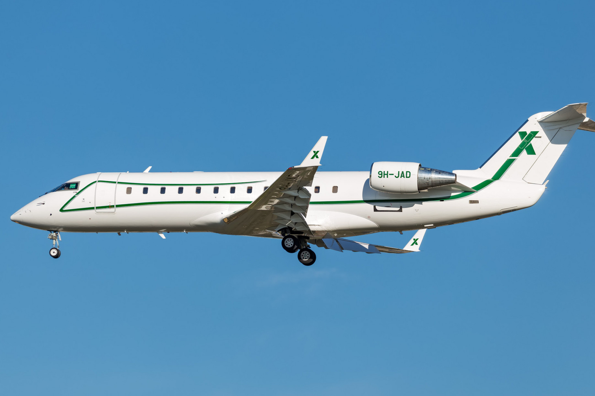 Bombardier Challenger 850, Air X Charter, Onespottedcom, Onespottercom, 2050x1370 HD Desktop