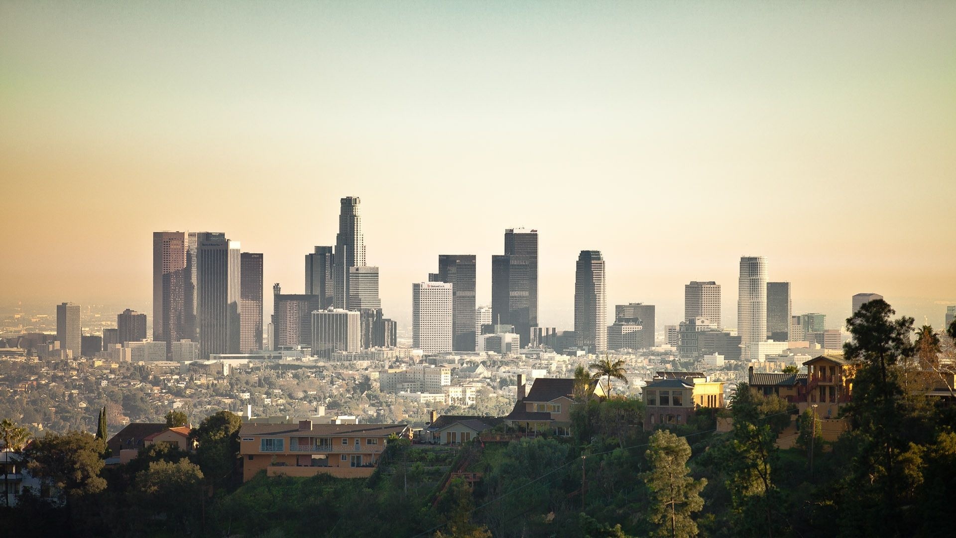 Los Angeles skyline, Coastal beauty, Skyscraper views, Urban sprawl, 1920x1080 Full HD Desktop