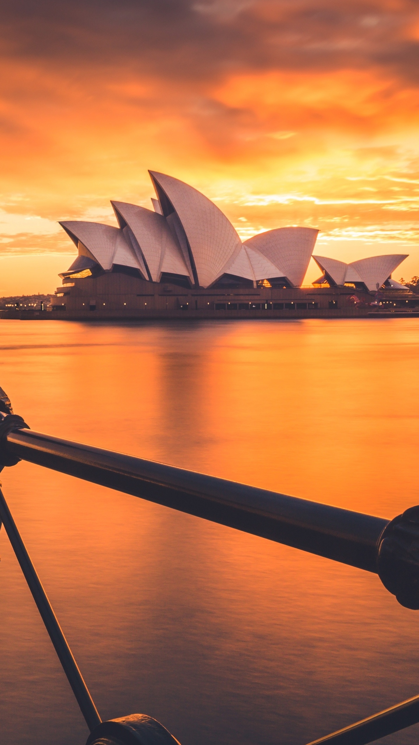 Sydney Opera House, 4K wallpaper, Samsung Galaxy S6, Architectural masterpiece, 1440x2560 HD Phone