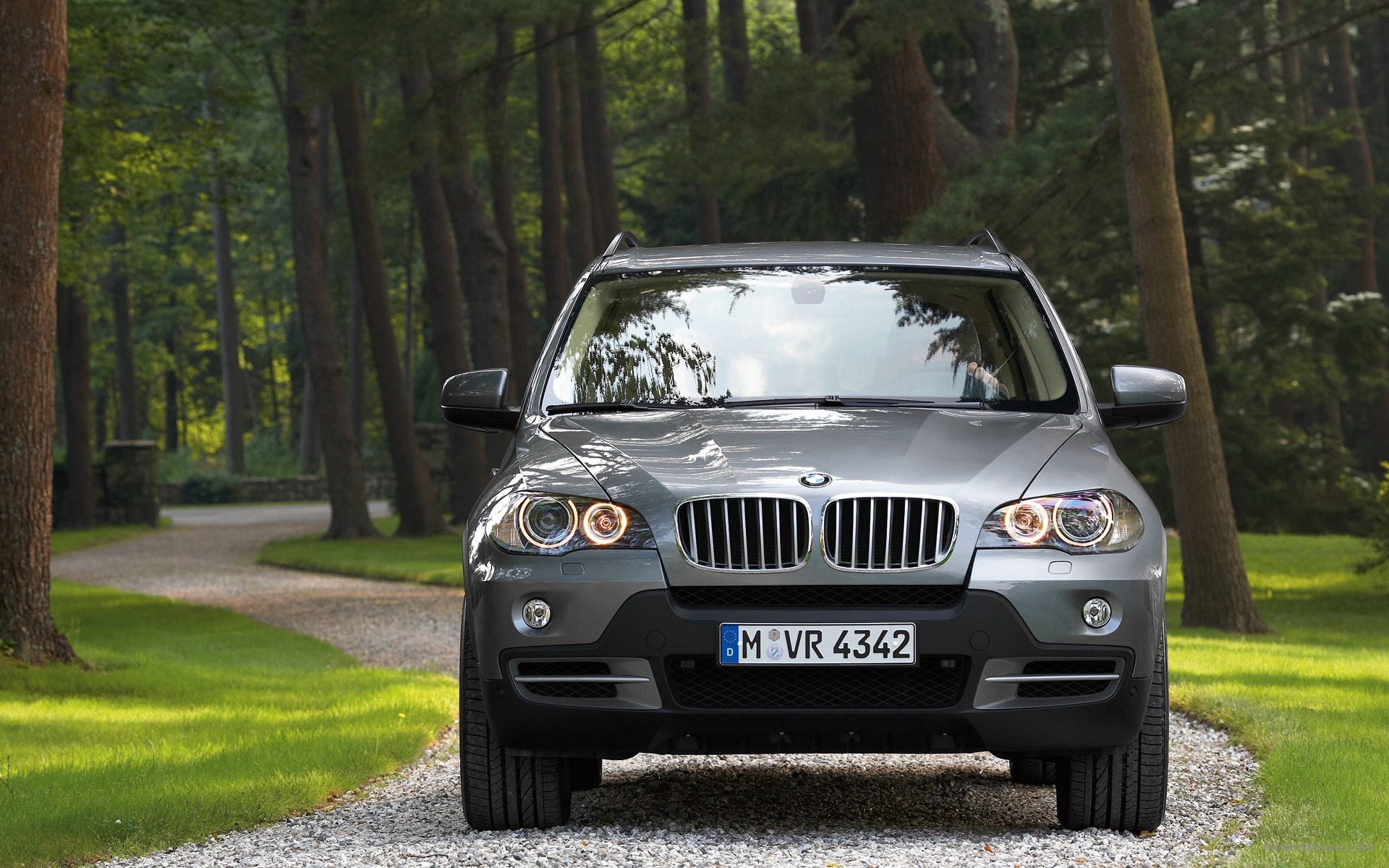 BMW X5 M wallpaper, 1920x1200 HD Desktop