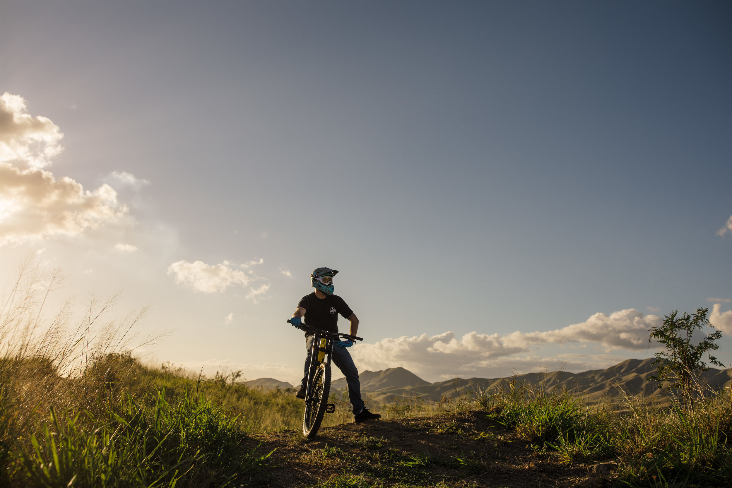 YT Bikes, Sports, salinas gravity park puerto rico, jessica max, 2500x1670 HD Desktop