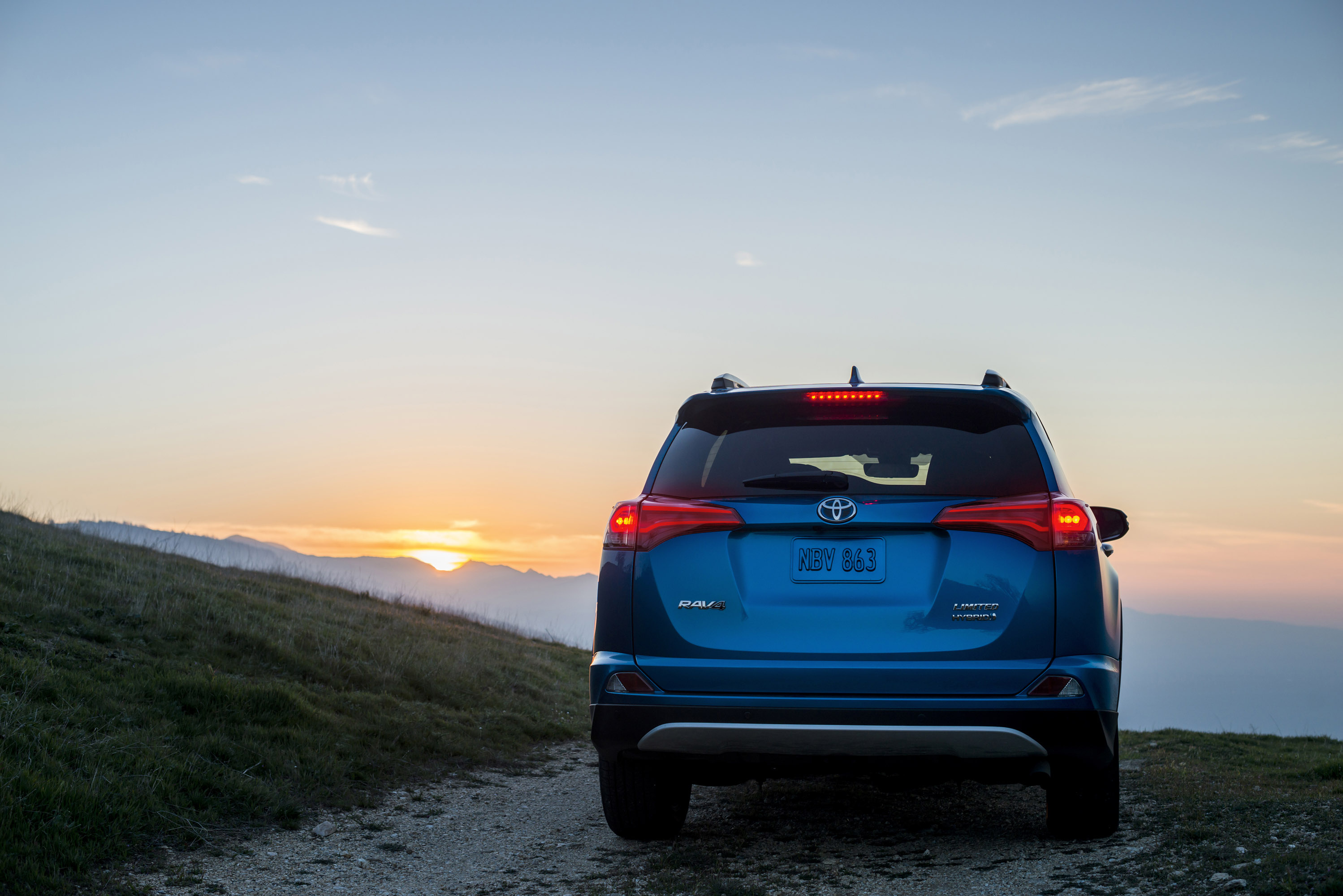 Hybrid 2016 Rear View, Toyota RAV4 Wallpaper, 3000x2000 HD Desktop