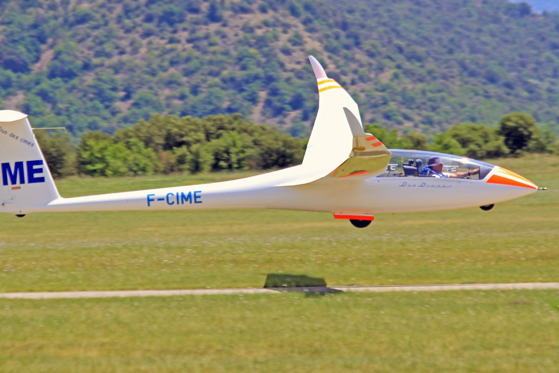 Schempp-Hirth Duo Discus, Aircraft FCIME, Derek Flewin, Venlo-Eindhoven Zweefvliegclub, 1920x1280 HD Desktop