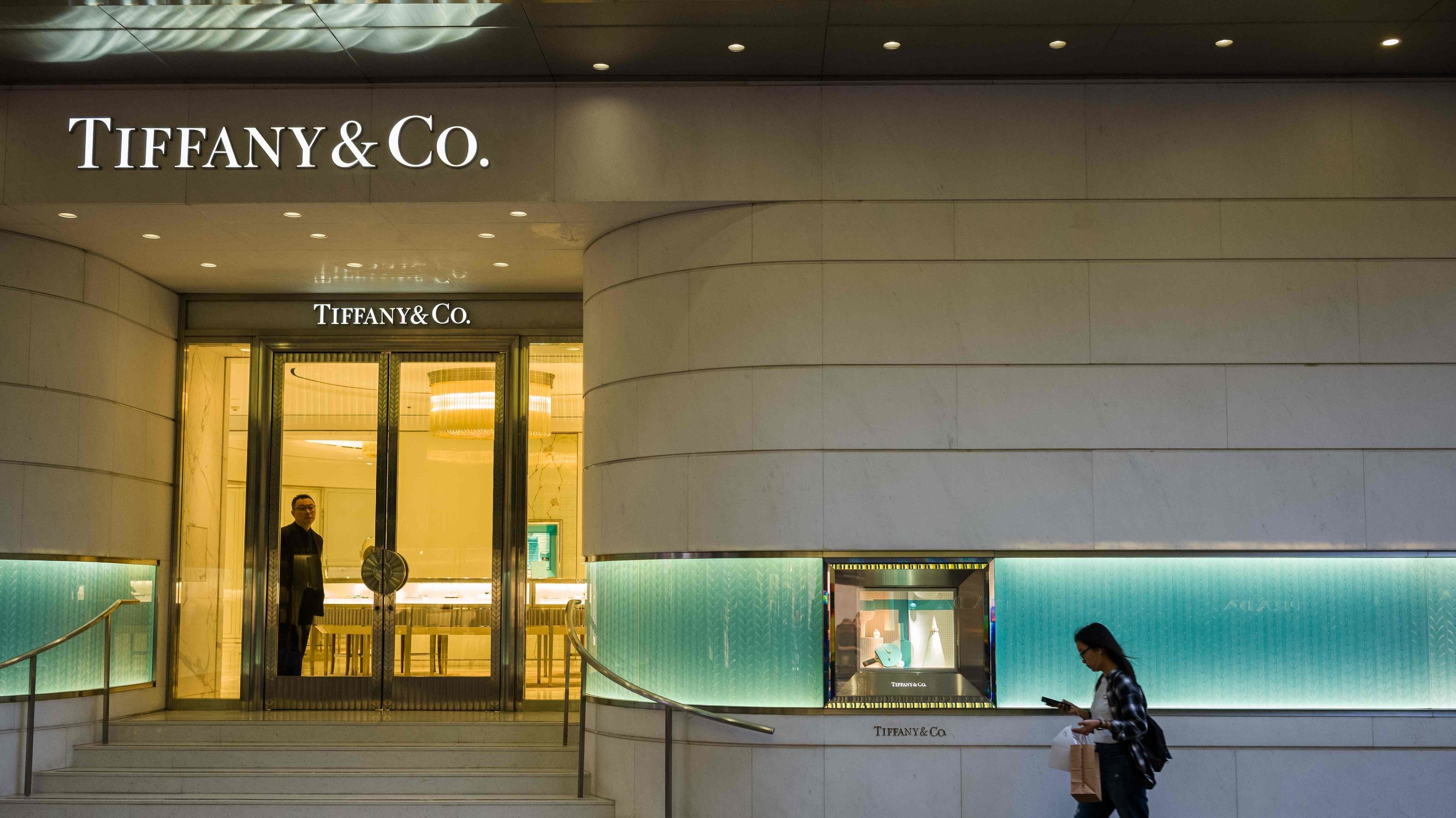 Hong Kong store, Tiffany & Co. Wallpaper, 3000x1690 HD Desktop