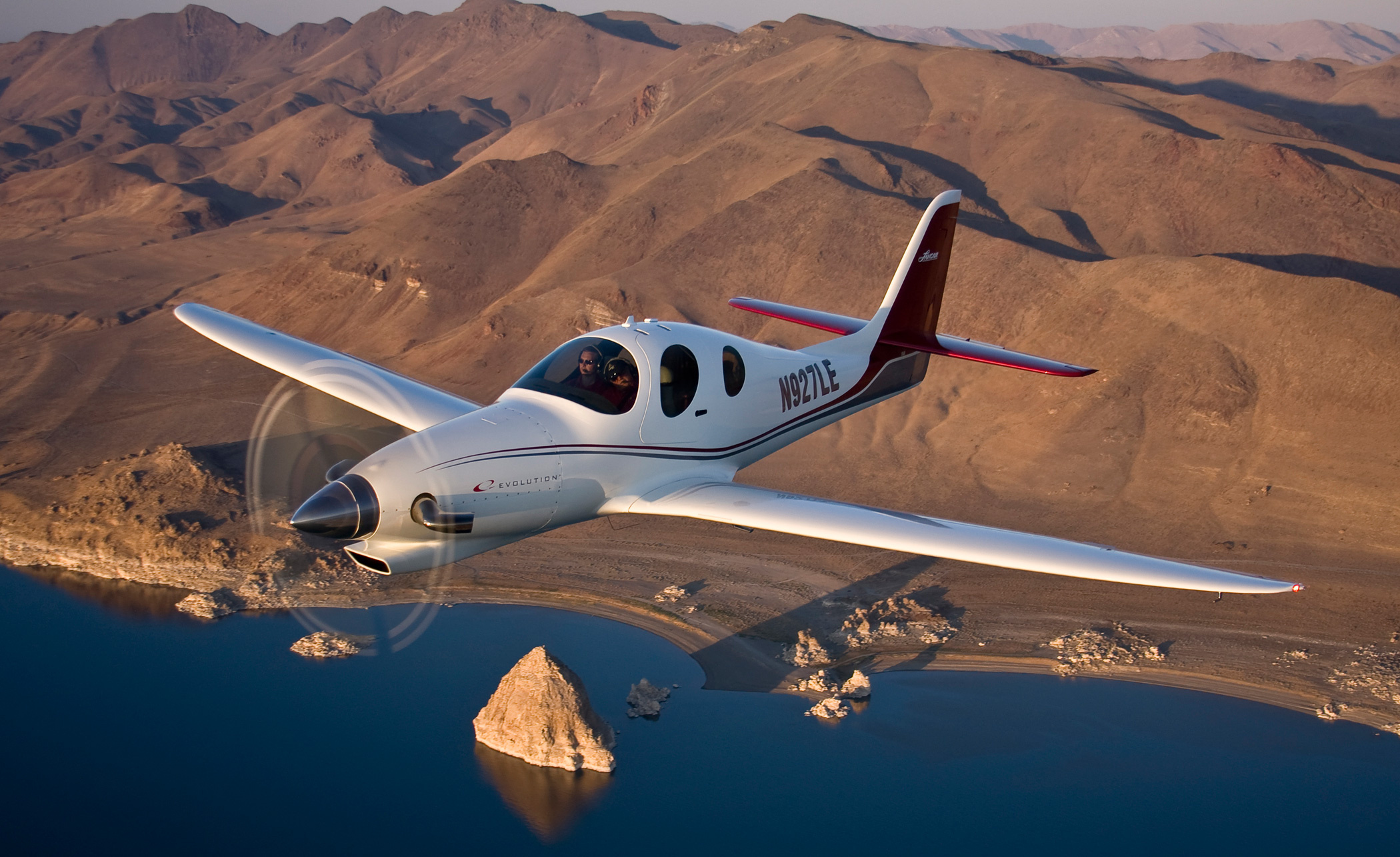 Lancair Evolution, Cutting-edge design, Pilots' dream, Speed and precision, 2100x1290 HD Desktop