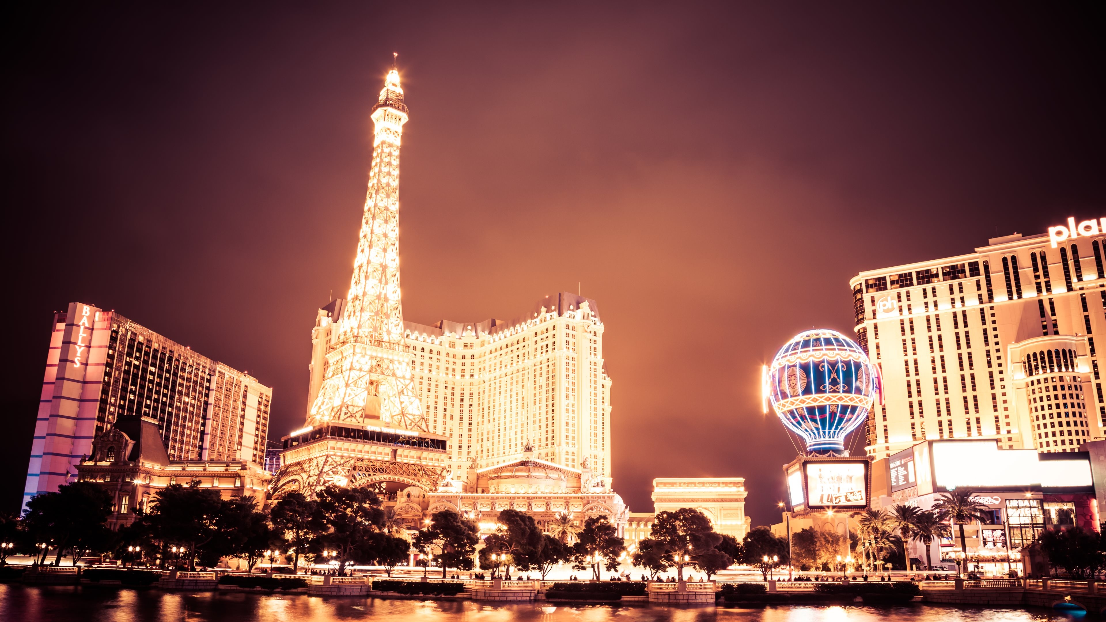 Paris Las Vegas, Nevada Wallpaper, 3840x2160 4K Desktop