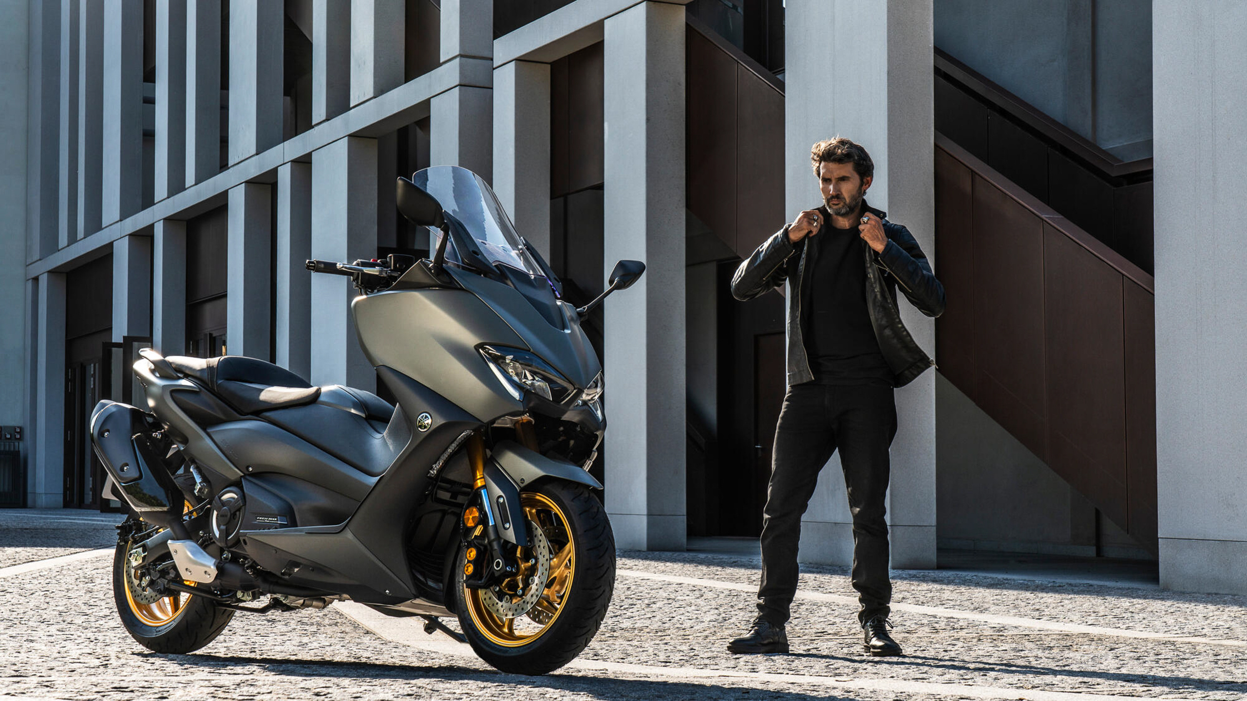 2020 Yamaha TMAX 560, Tech max edition, Cutting-edge features, Automotive news, 2560x1440 HD Desktop