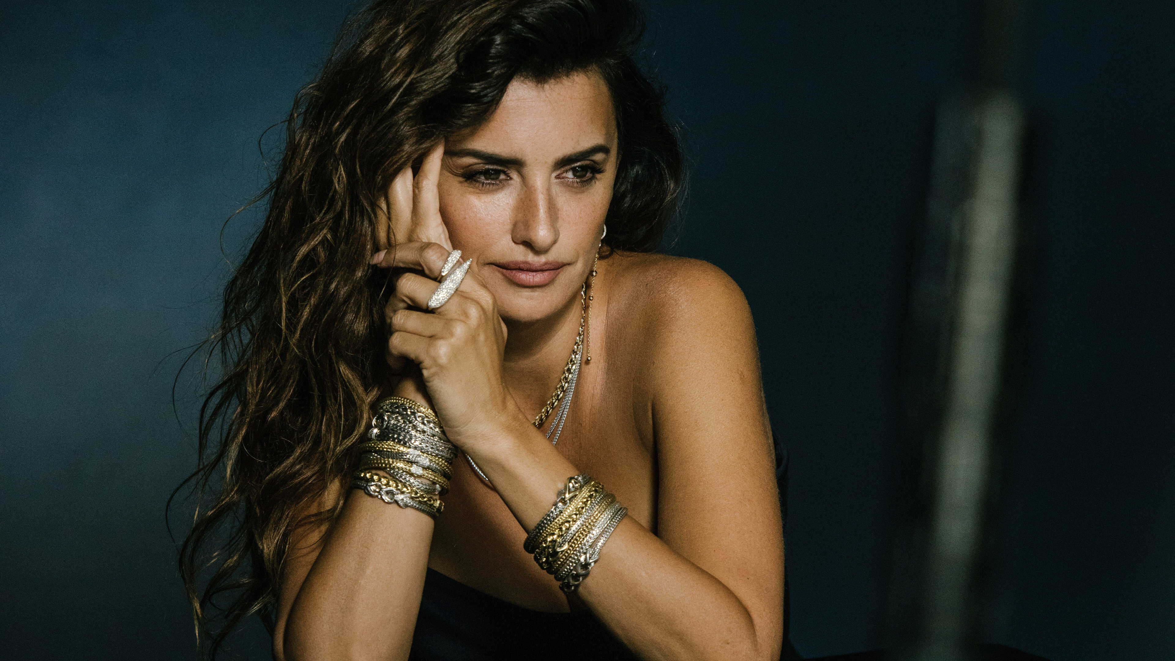 Wallpaper, Penelope Cruz, Zoey Peltier, 3840x2160 4K Desktop