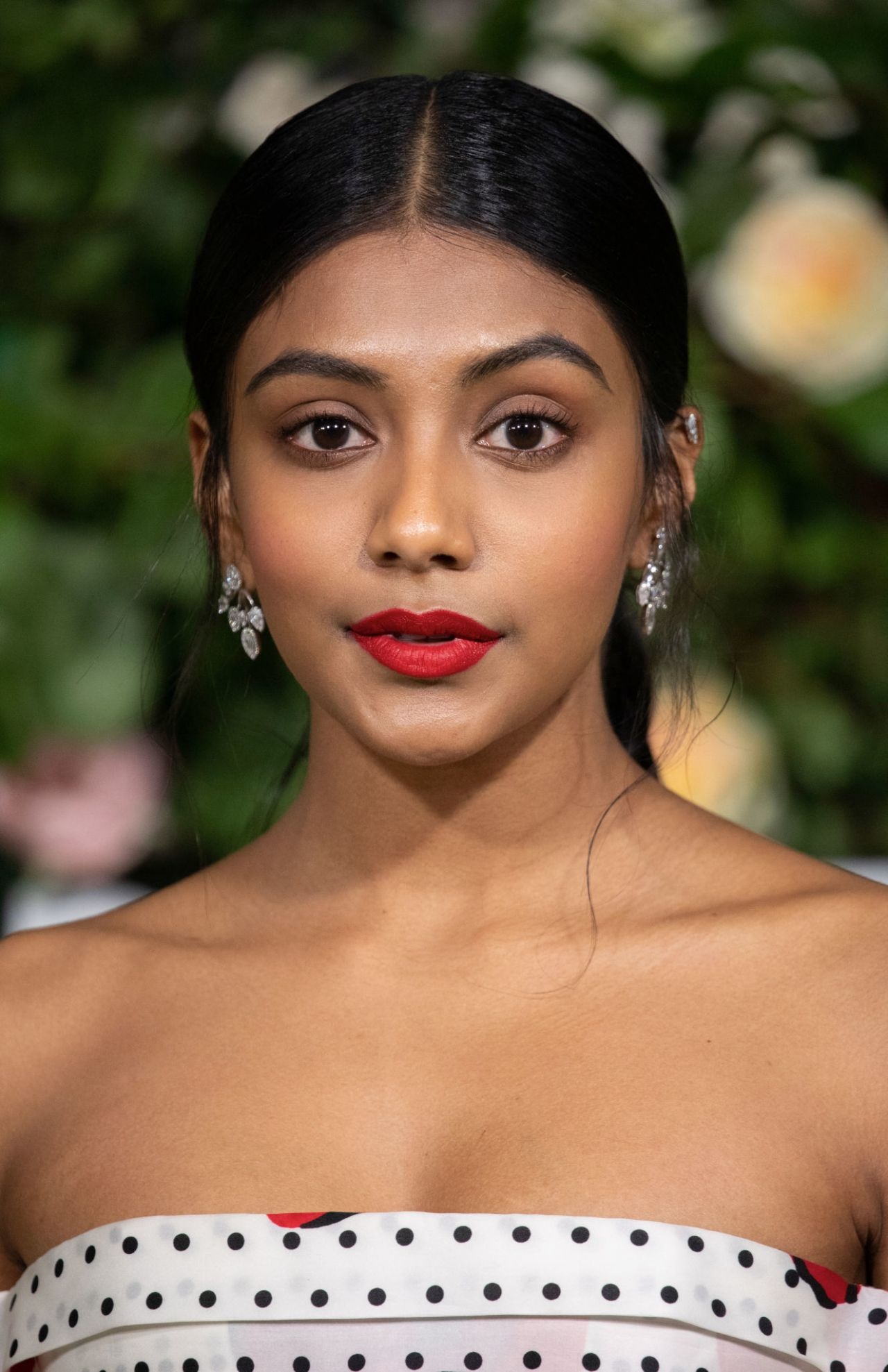 Charithra Chandran, Bridgerton season 2, London premiere, Celebmafia, 1280x1980 HD Phone