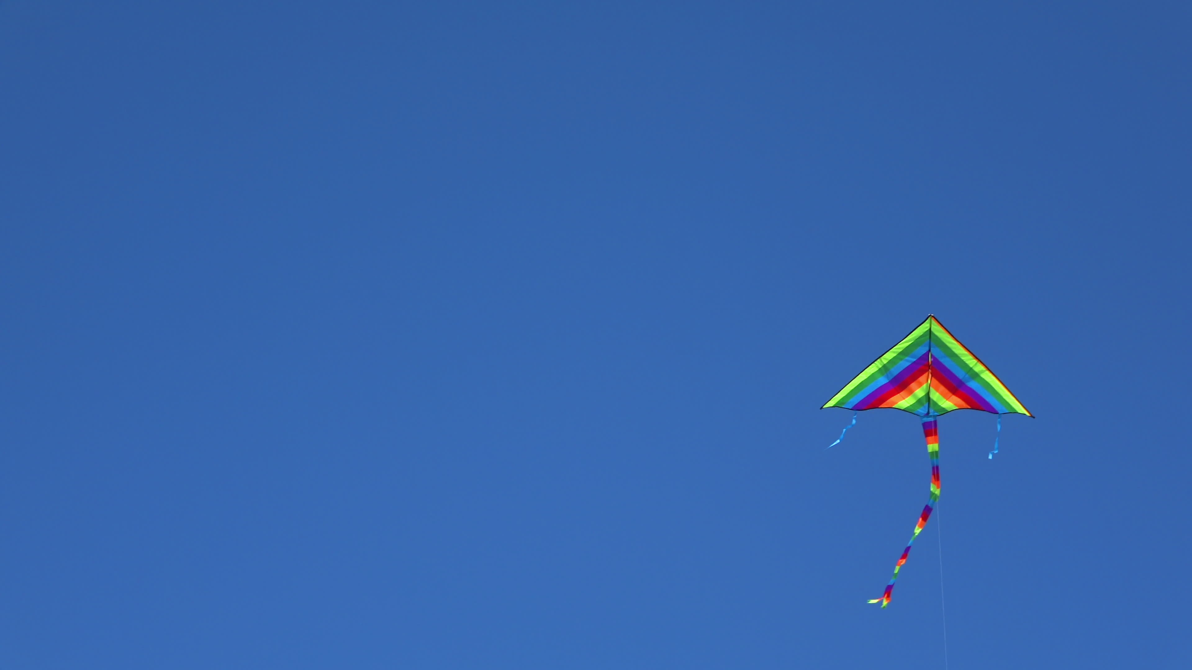 Kite Flying, Stock Video Footage, Free Download, Wallpaper, 3840x2160 4K Desktop