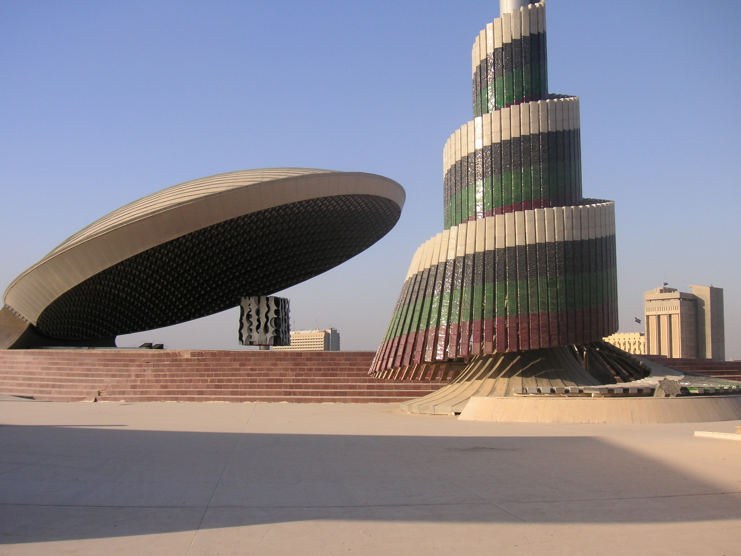 Baghdad travels, Architecture building, Skyscraper downtown, Statue landmark, 2560x1920 HD Desktop