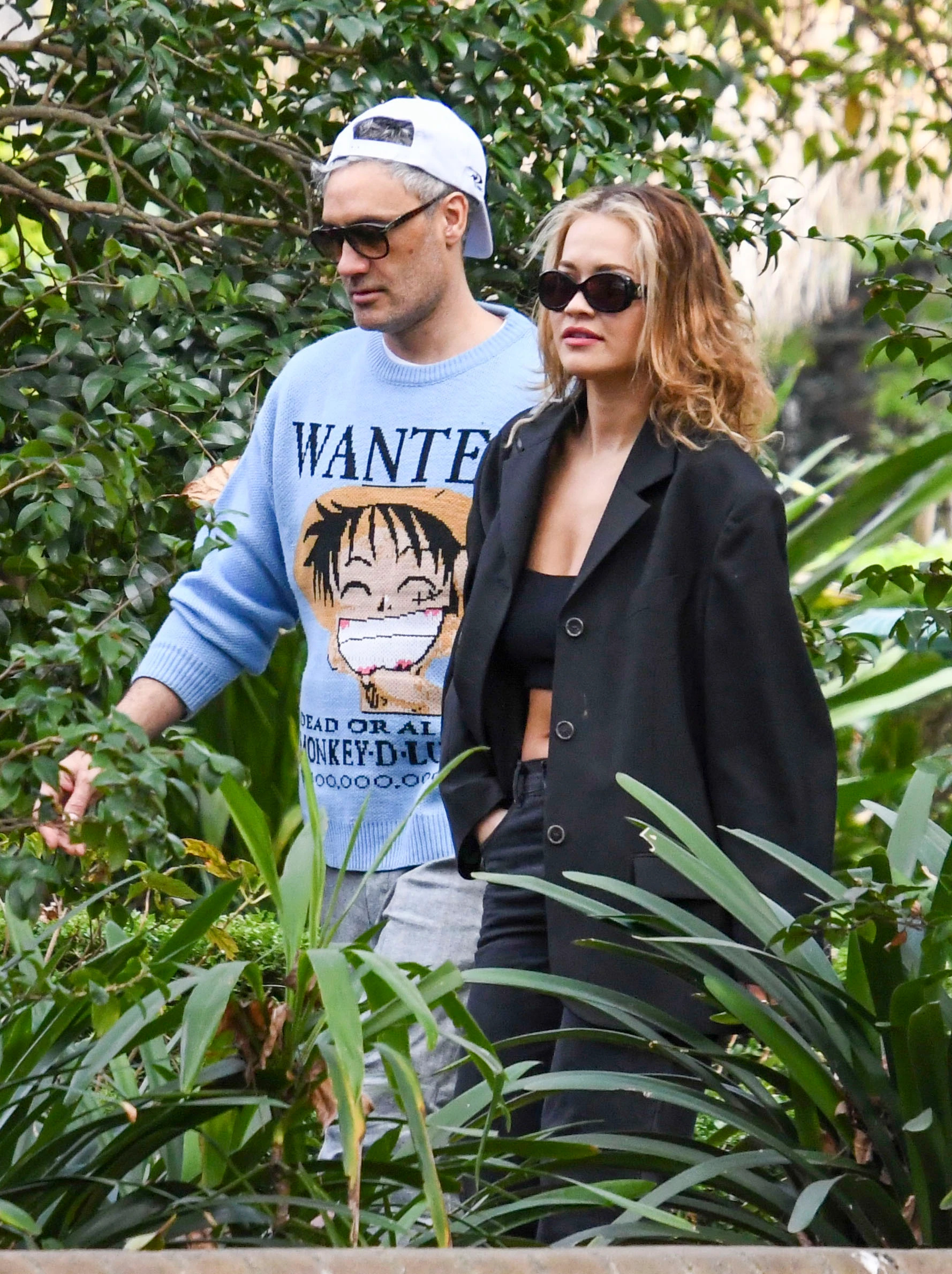 Rita Ora, Taika Waititi, Romantic dinner date, Australia, 1780x2380 HD Phone