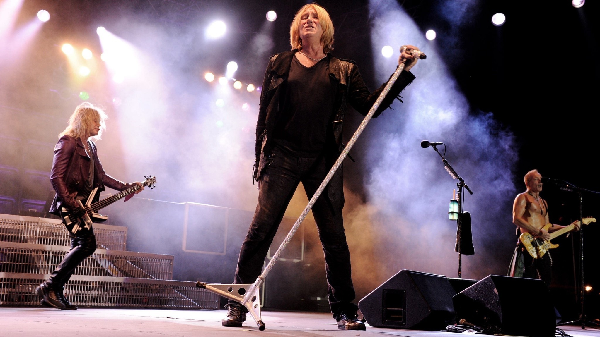 Joe Elliott, Def Leppard singer, Music critics, Streaming services, 2050x1160 HD Desktop