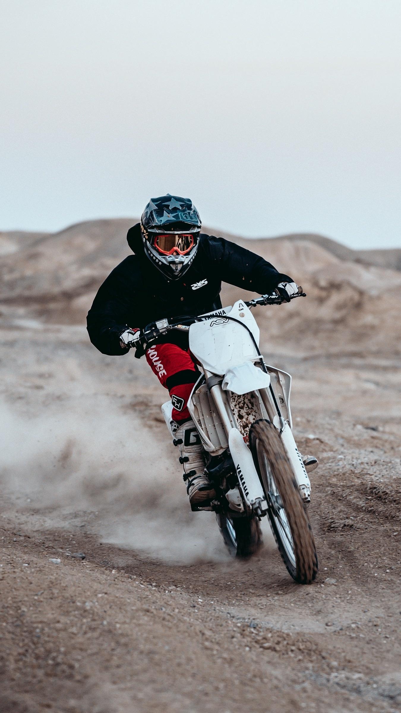 Desert Race, Enduro Motorbikes Wallpaper, 1350x2400 HD Phone