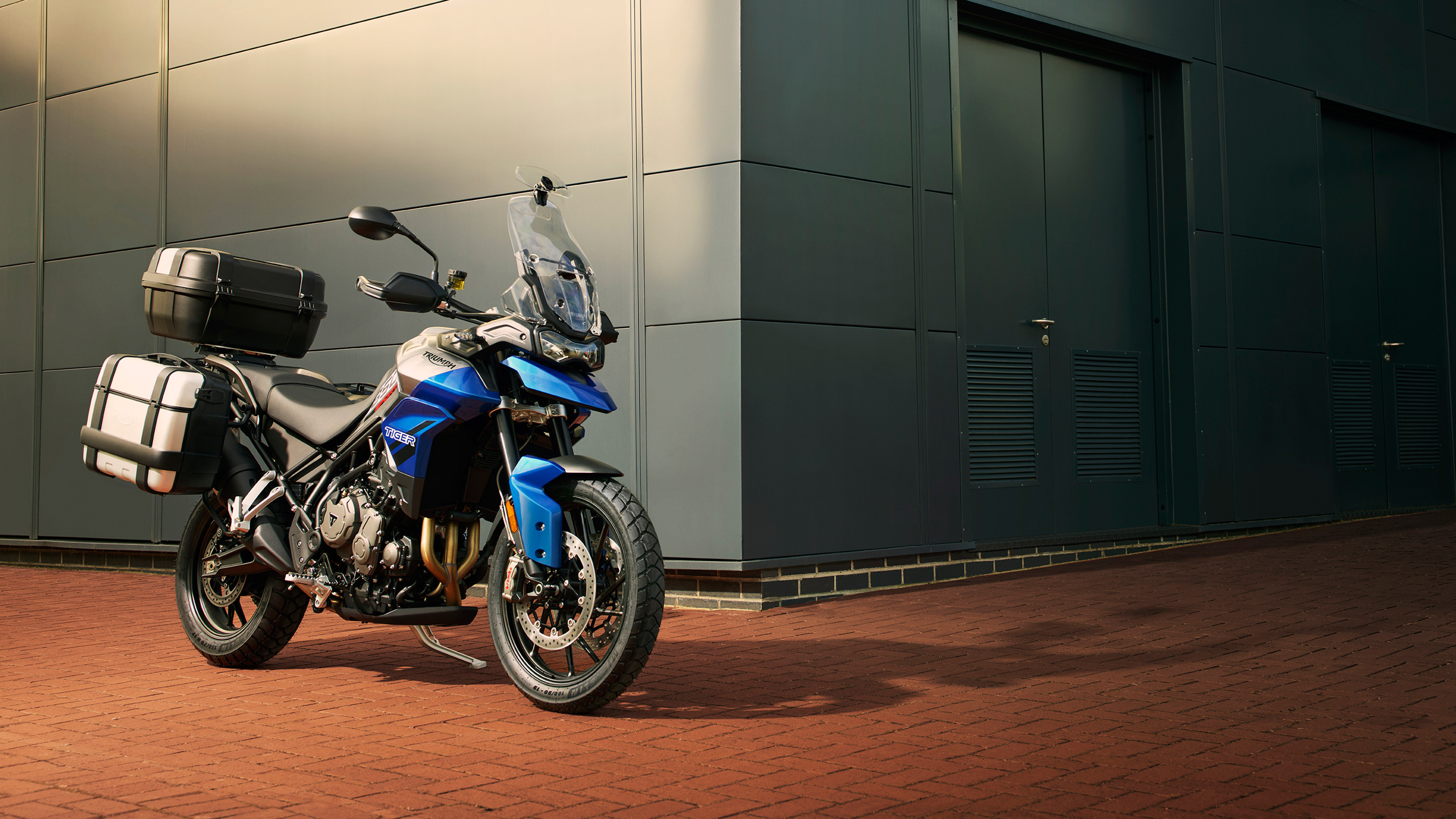 Triumph Tiger 850 Sport, Auto adventure beast, Sleek design, 2021 model, 3840x2160 4K Desktop