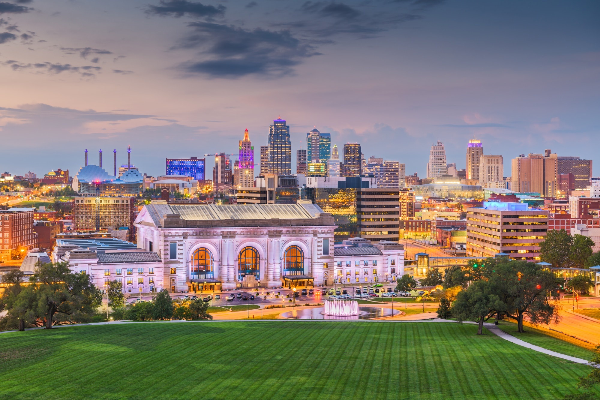 Kansas City skyline, Things to do, Creekside hotel, Urban adventures, 2000x1340 HD Desktop