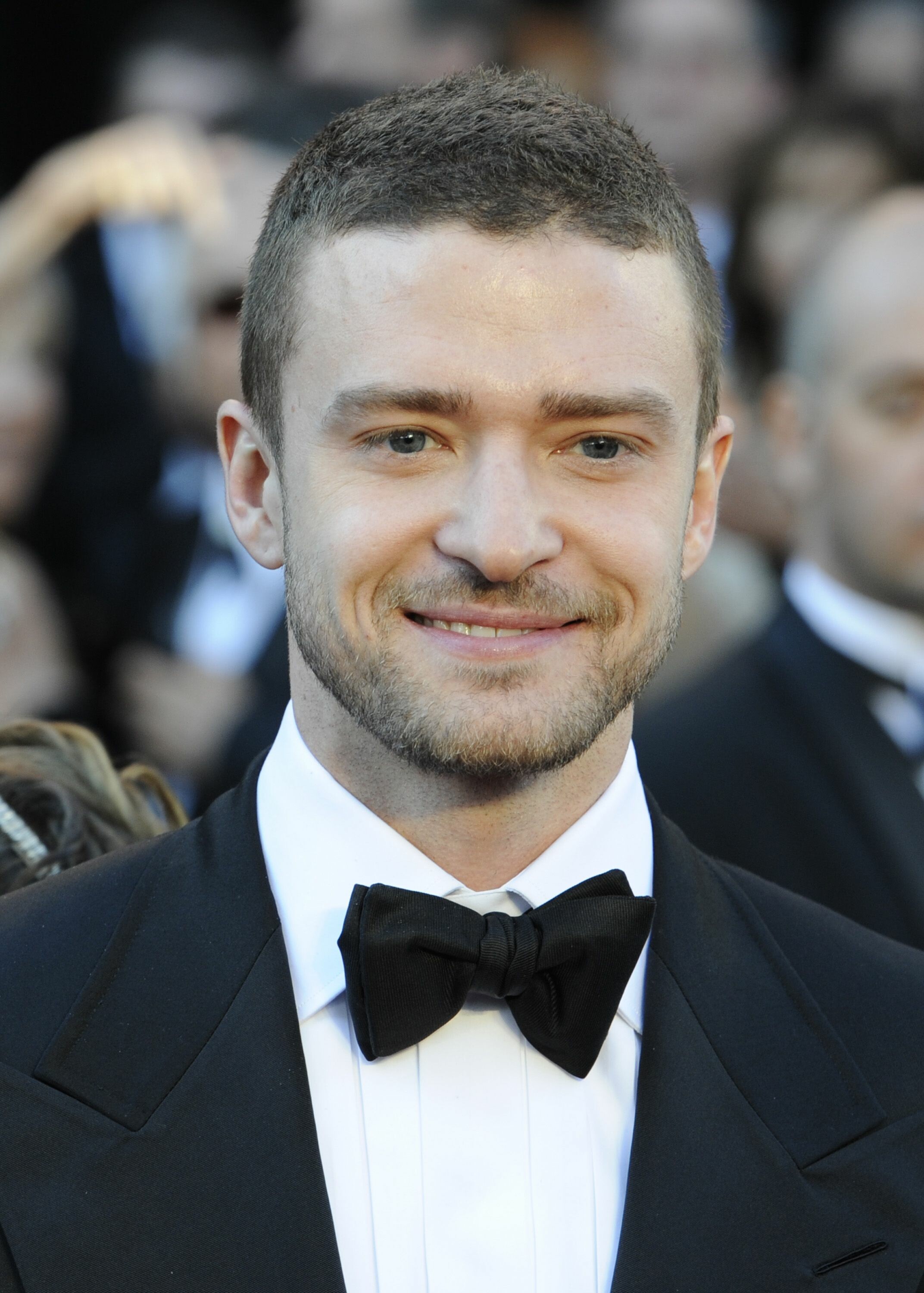 Oscar 2011, Justin Timberlake Wallpaper, 2150x3000 HD Phone