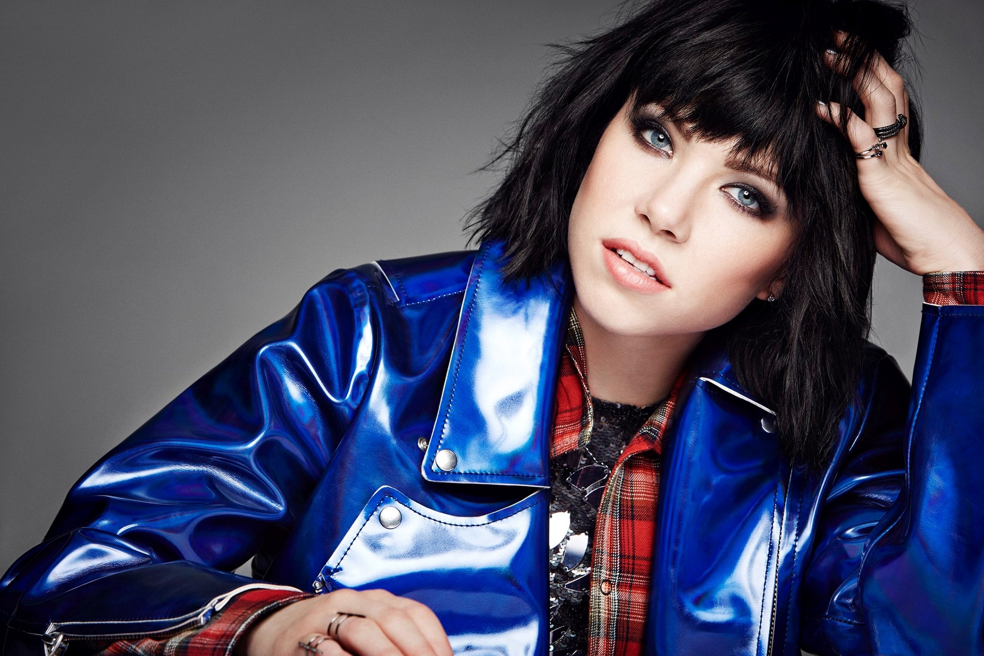 Carly Rae Jepsen, Singer, Blue Jacket, Wallhavencc, 1920x1280 HD Desktop