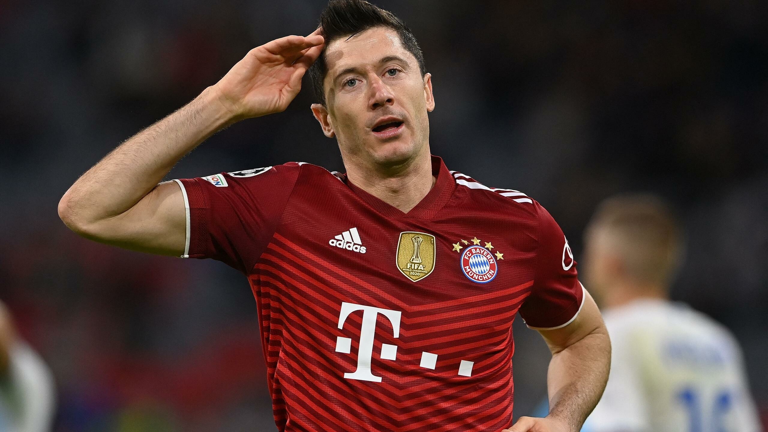 Robert Lewandowski, PSG interest, FC Bayern star, Serious pursuit, 2560x1440 HD Desktop