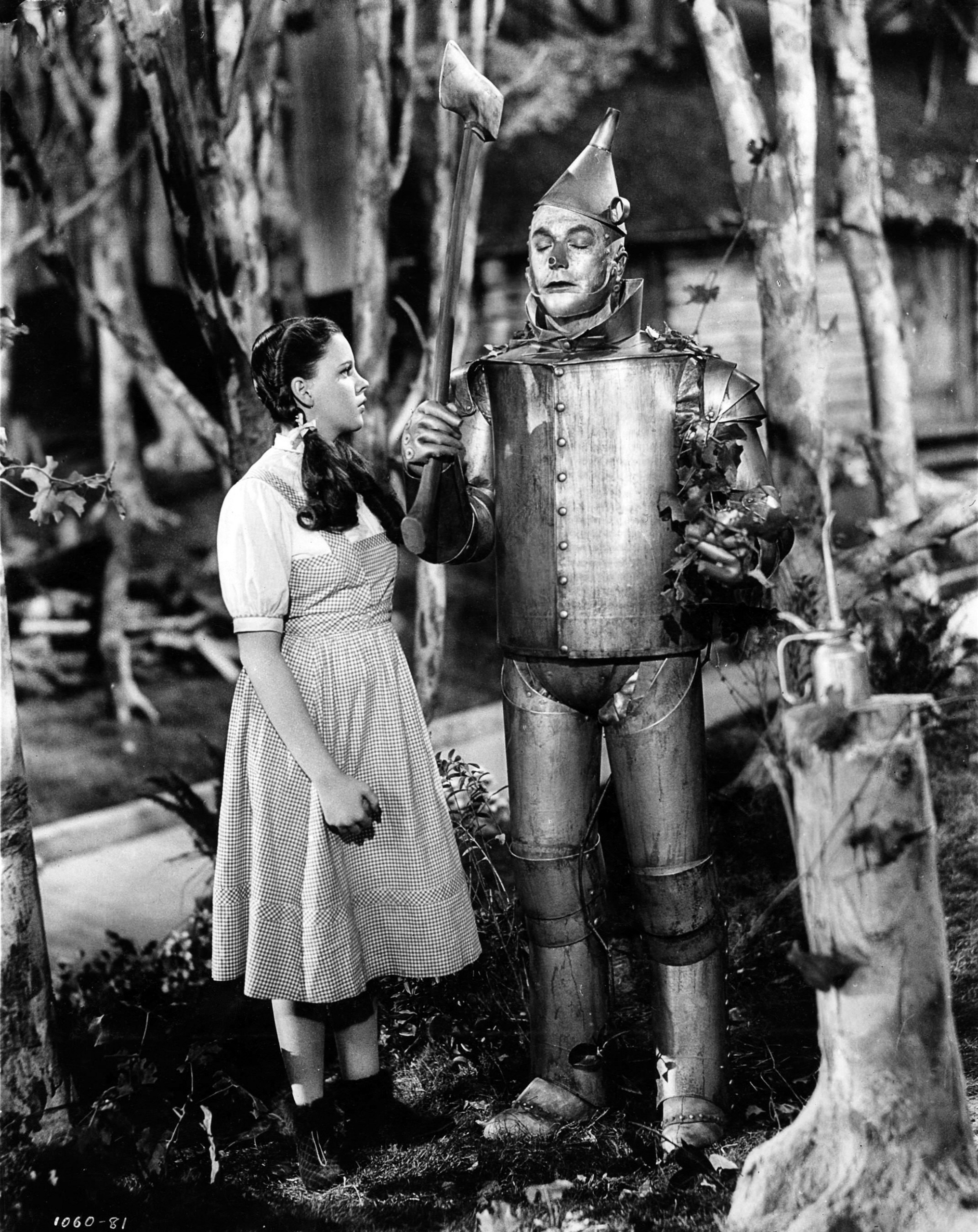 The Wizard of Oz, Movie stills, Fanpop page, Iconic moments, 2040x2560 HD Phone