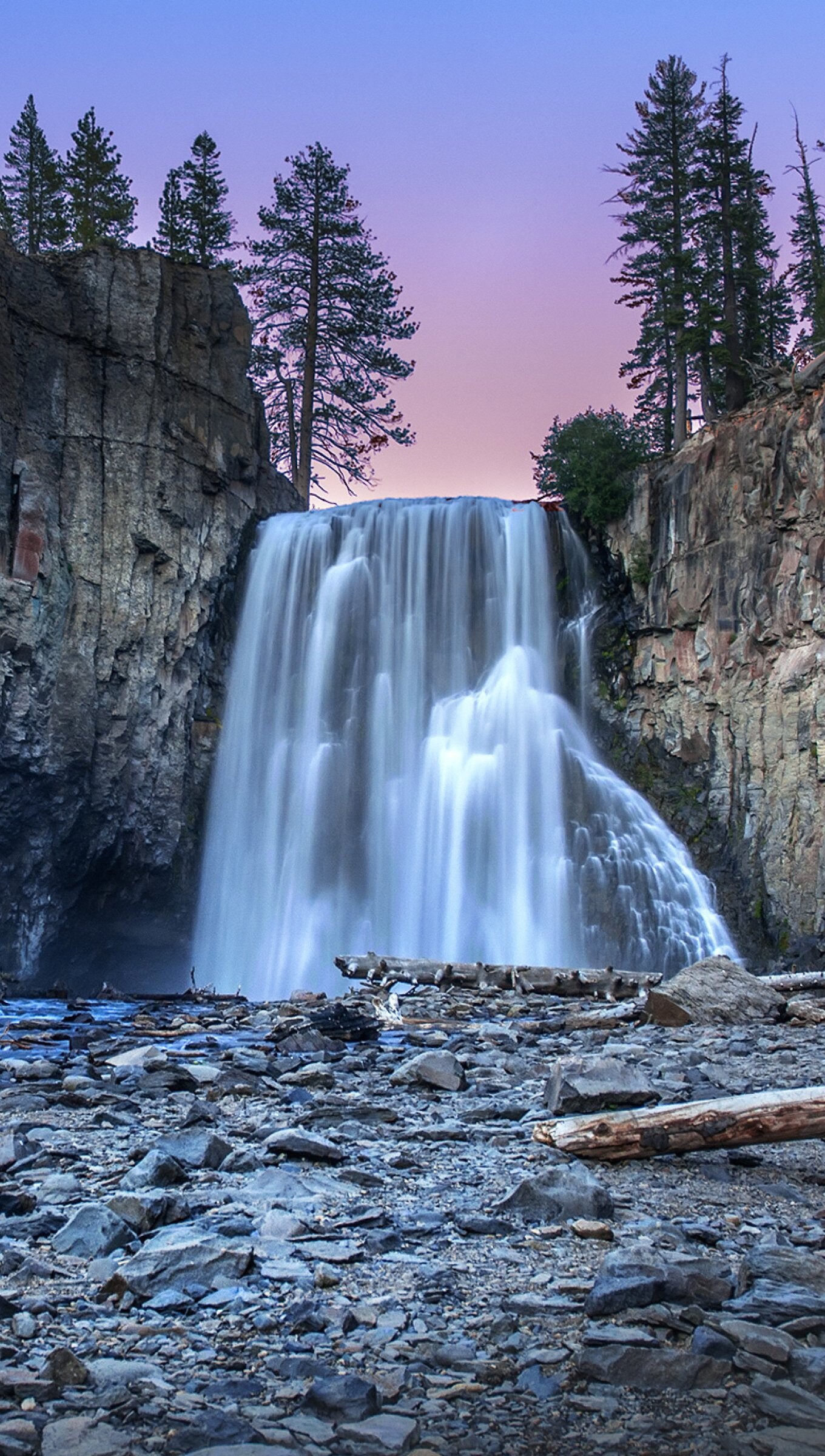 Rainbow Falls, Geology Wallpaper, 1360x2400 HD Phone