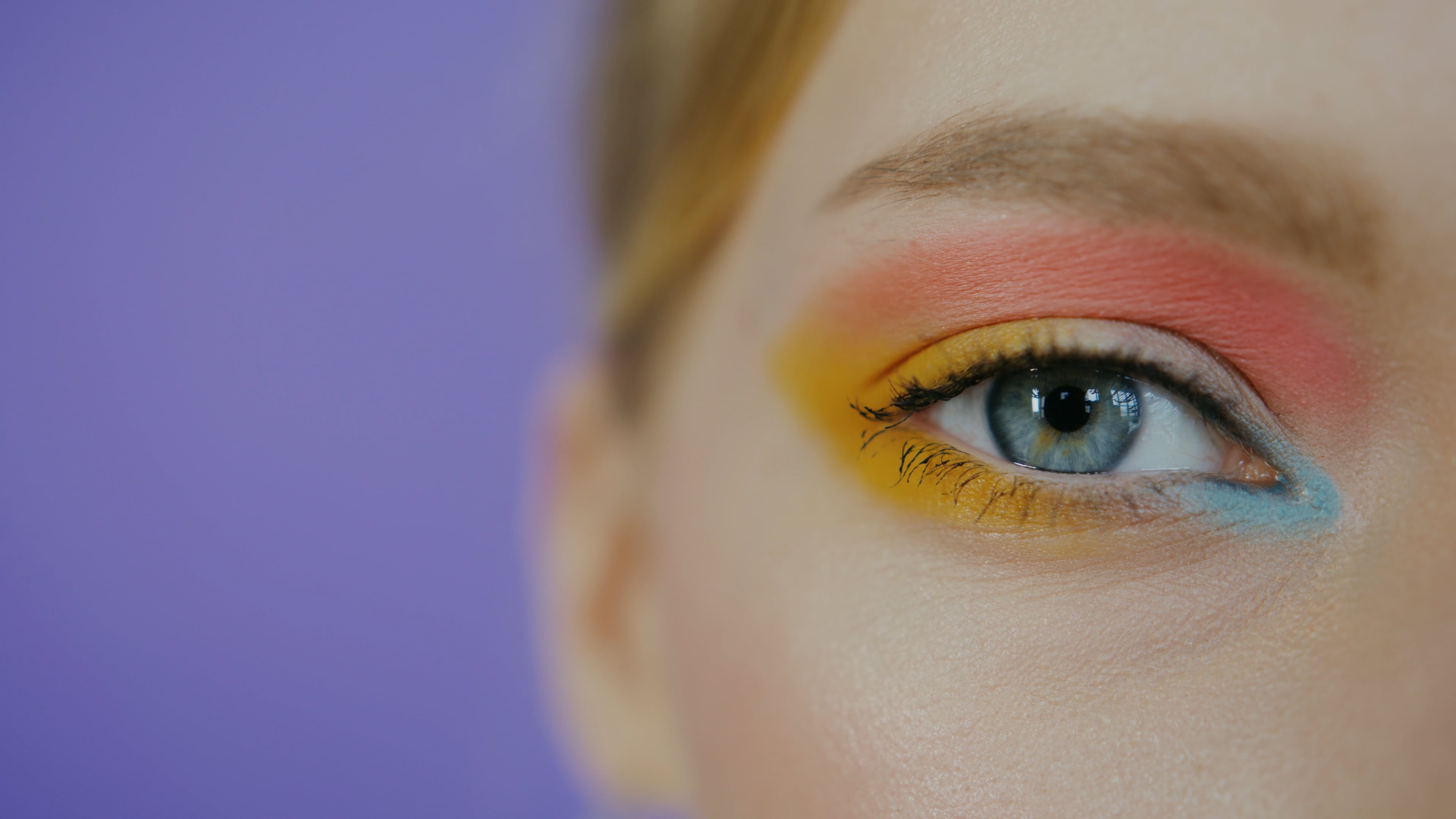 Eye makeup, Alluring beauty, 3840x2160 4K Desktop