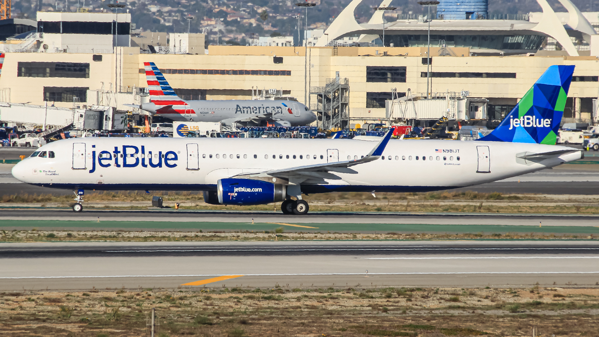 JetBlue Airways, Airbus A321, Aviation photography, Aircraft spotting, 2050x1160 HD Desktop