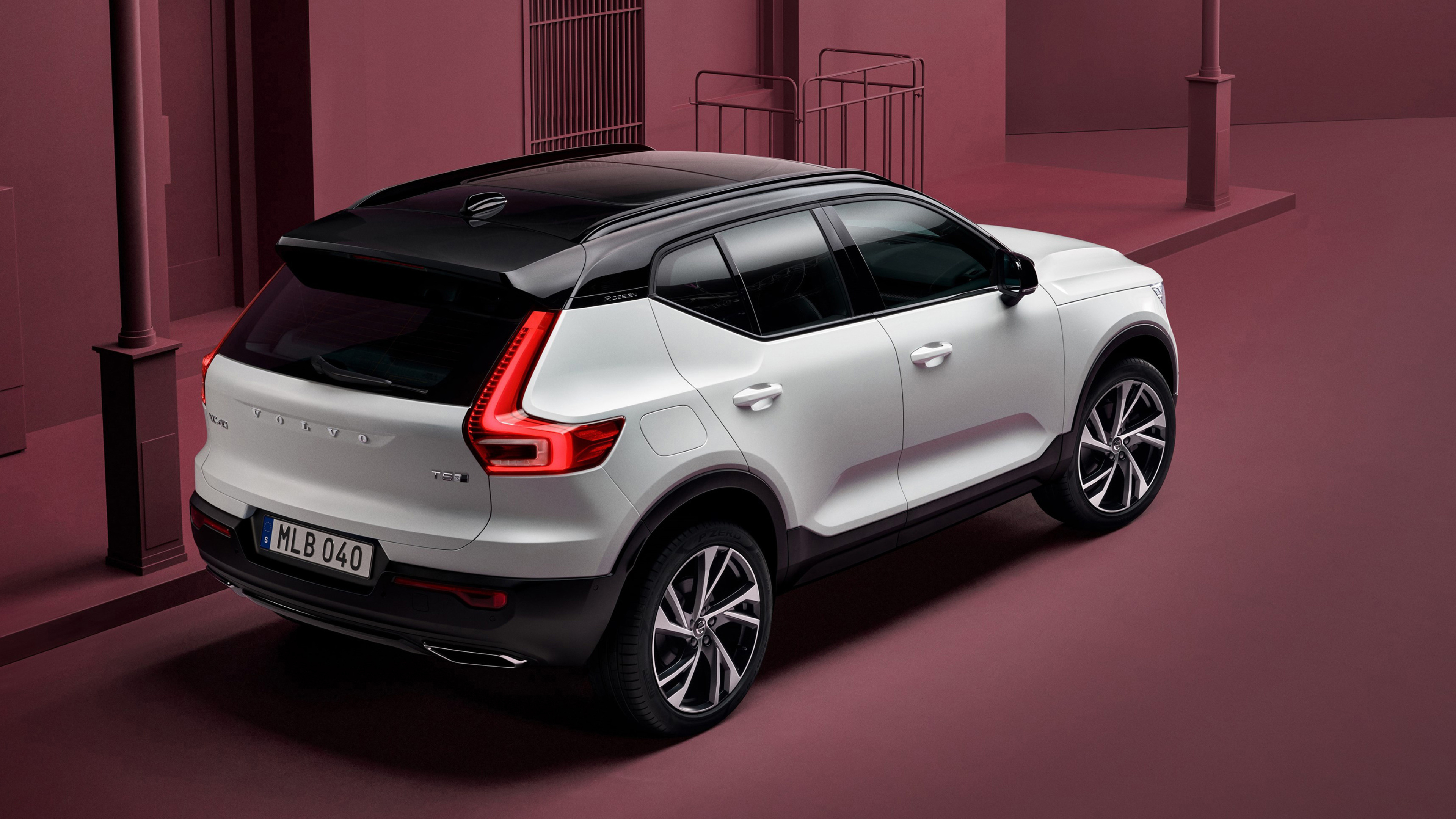 Volvo XC40, 4K ultra HD, Cutting-edge design, Exploration companion, 3840x2160 4K Desktop