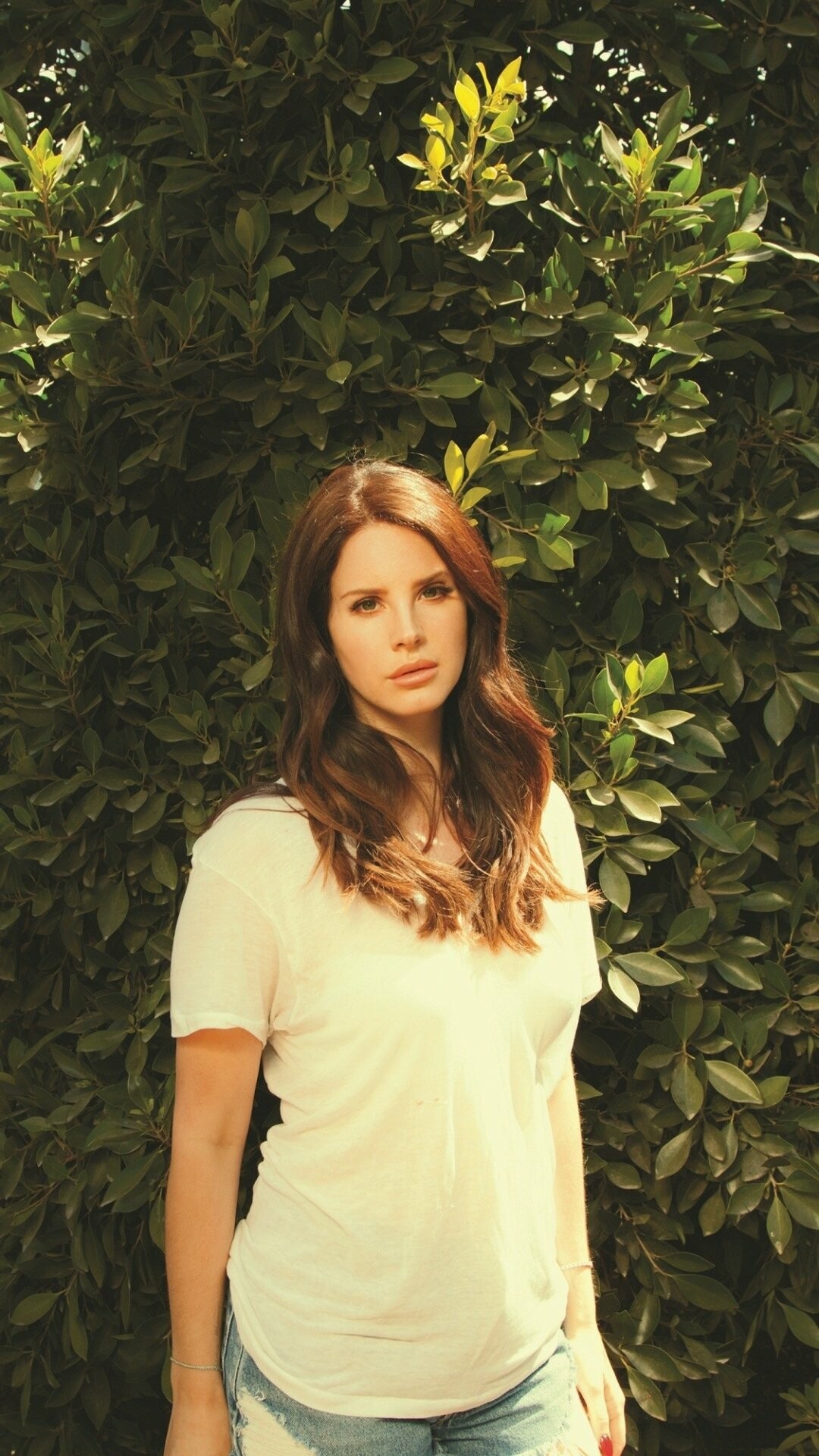 Lana Del Rey, Melancholic melodies, Dreamy vocals, Iconic singer, 1080x1920 Full HD Phone