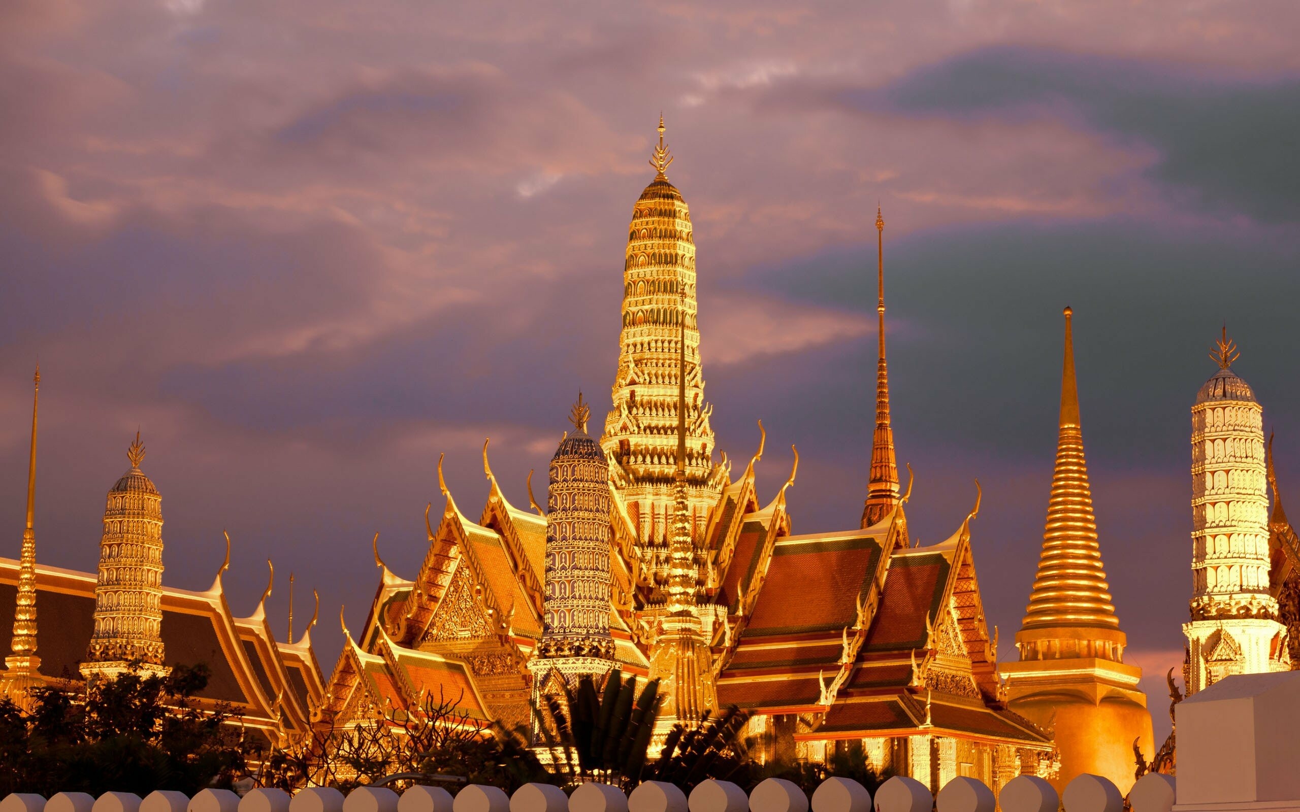 Temple of the Emerald Buddha, Thailand Wallpaper, 2560x1600 HD Desktop