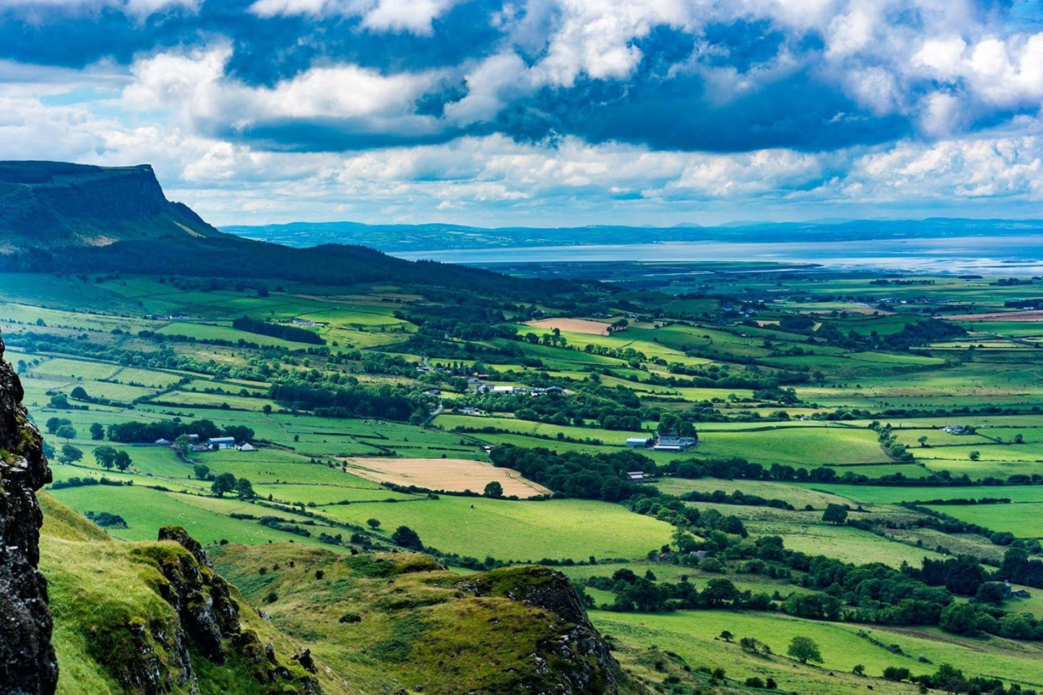 Binevenagh, Irish Countryside Wallpaper, 2050x1370 HD Desktop