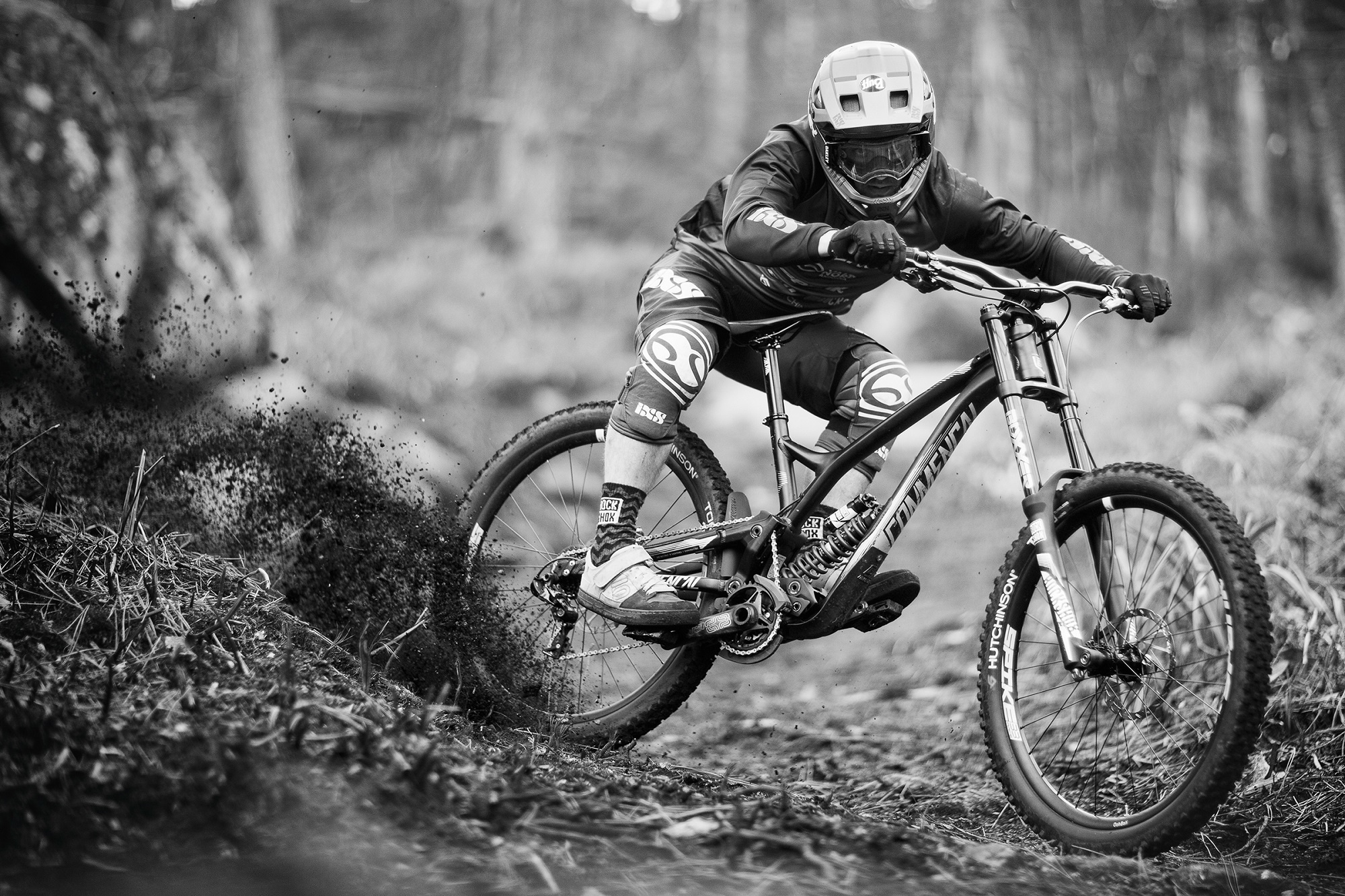 Rmi Thirion, Passion for mountain biking, Supreme DH V4, 2000x1340 HD Desktop