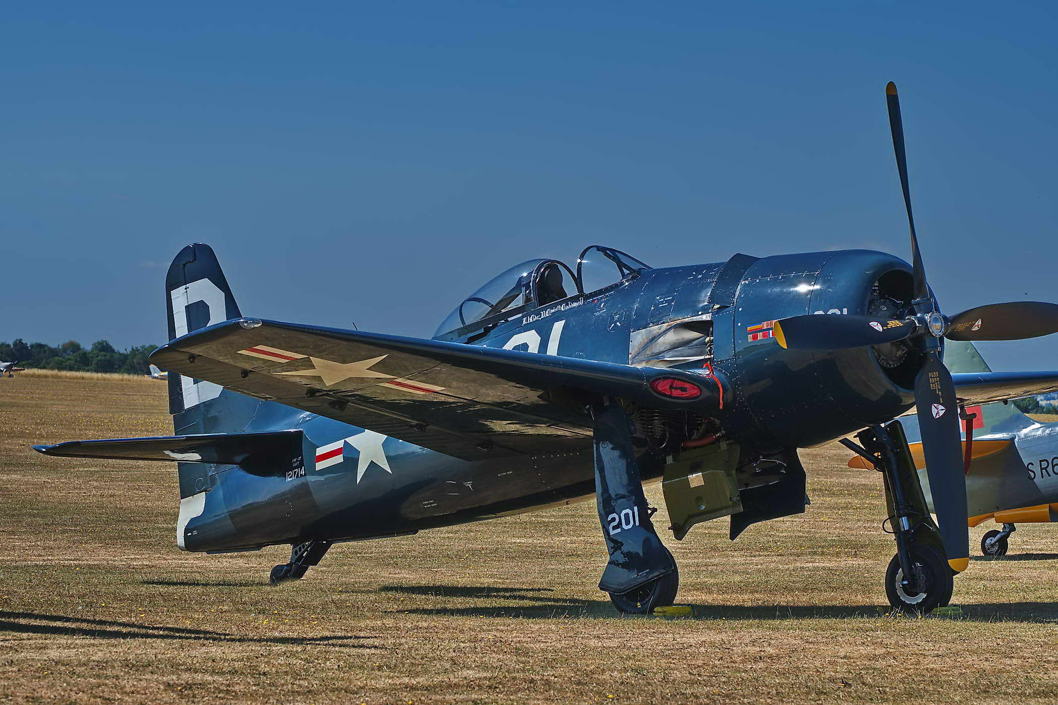 Grumman TBF/TBM Avenger 2100x1400