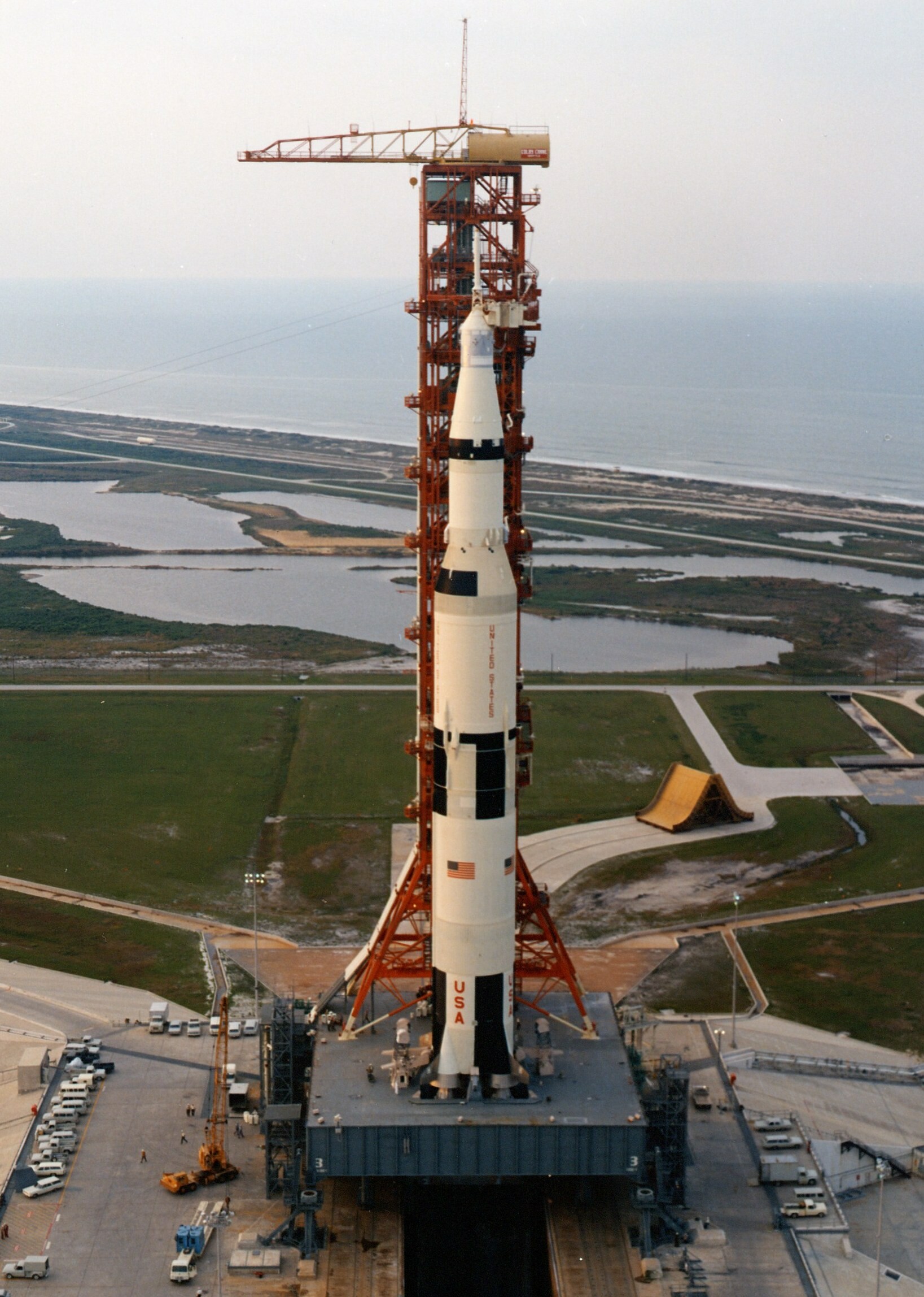 Apollo 11, Saturn V, Vehicles, HD wallpapers, 1640x2300 HD Phone