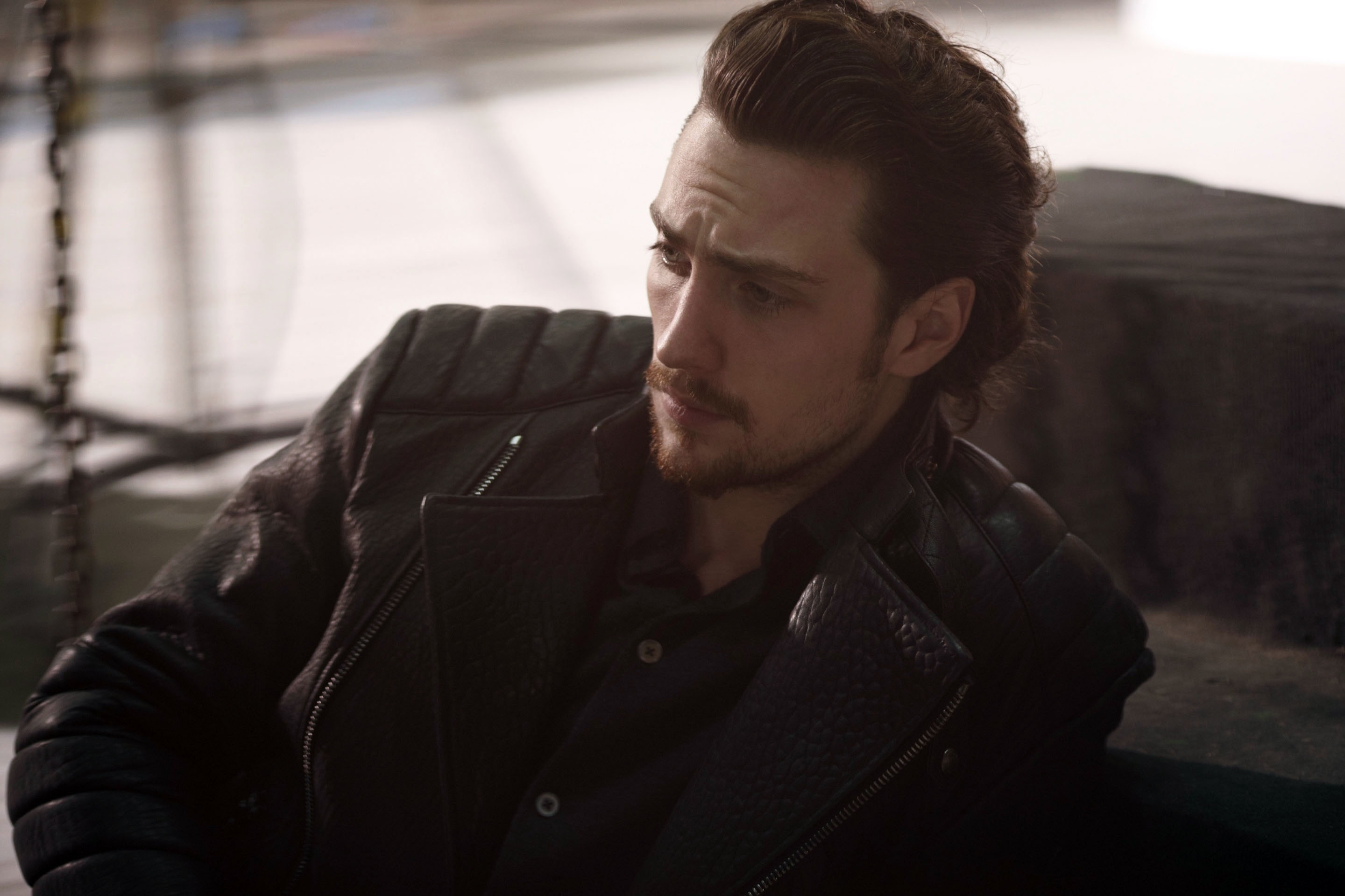 Aaron Taylor-Johnson, Rising star, Impressive talent, Versatile acting, 2880x1920 HD Desktop